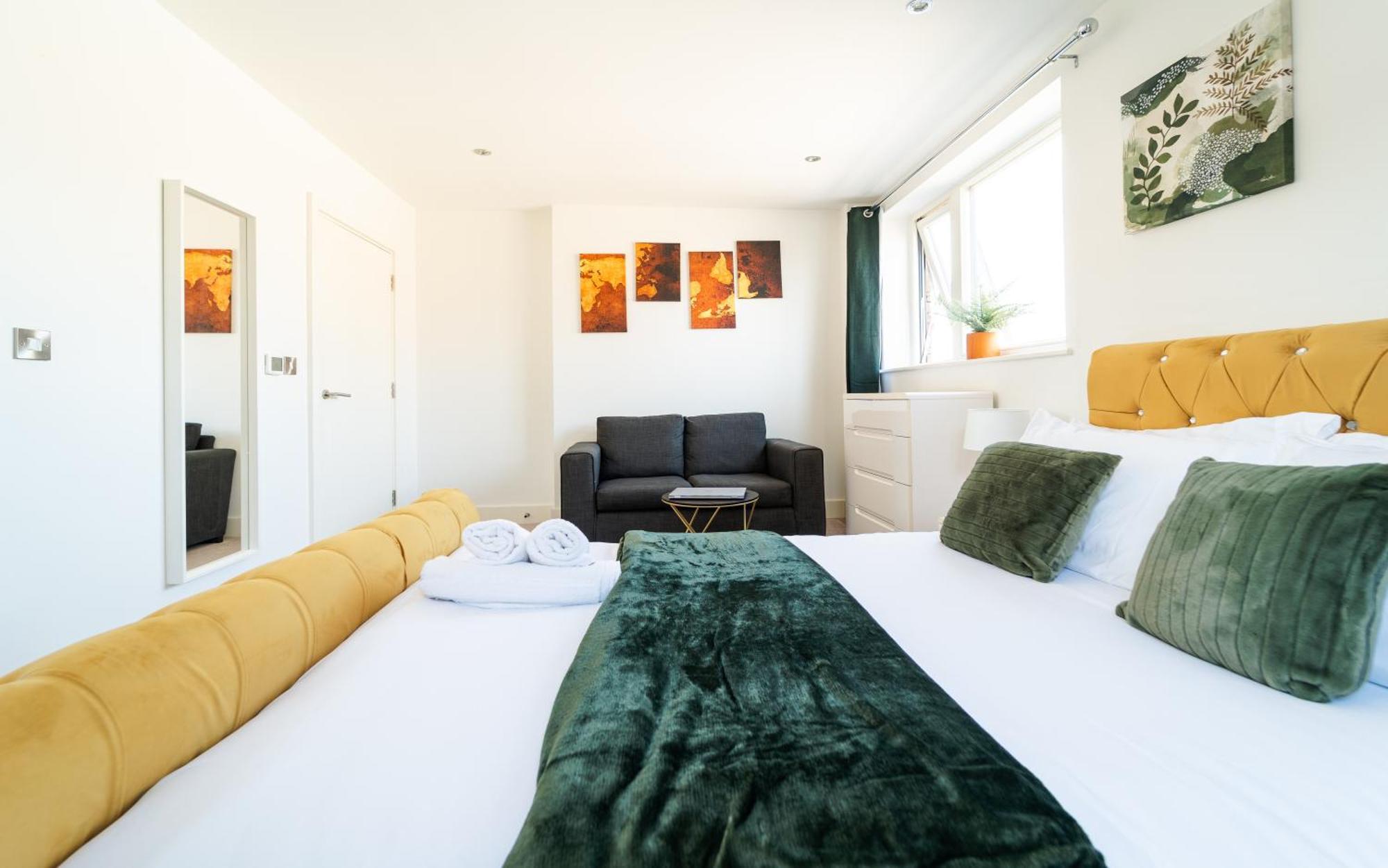 Luxury Greenwich 2bed 2bath - Sleep 6 Guest- 1 Min From Station - Close To Greenwich Maritime- Playstation Provided * Londen