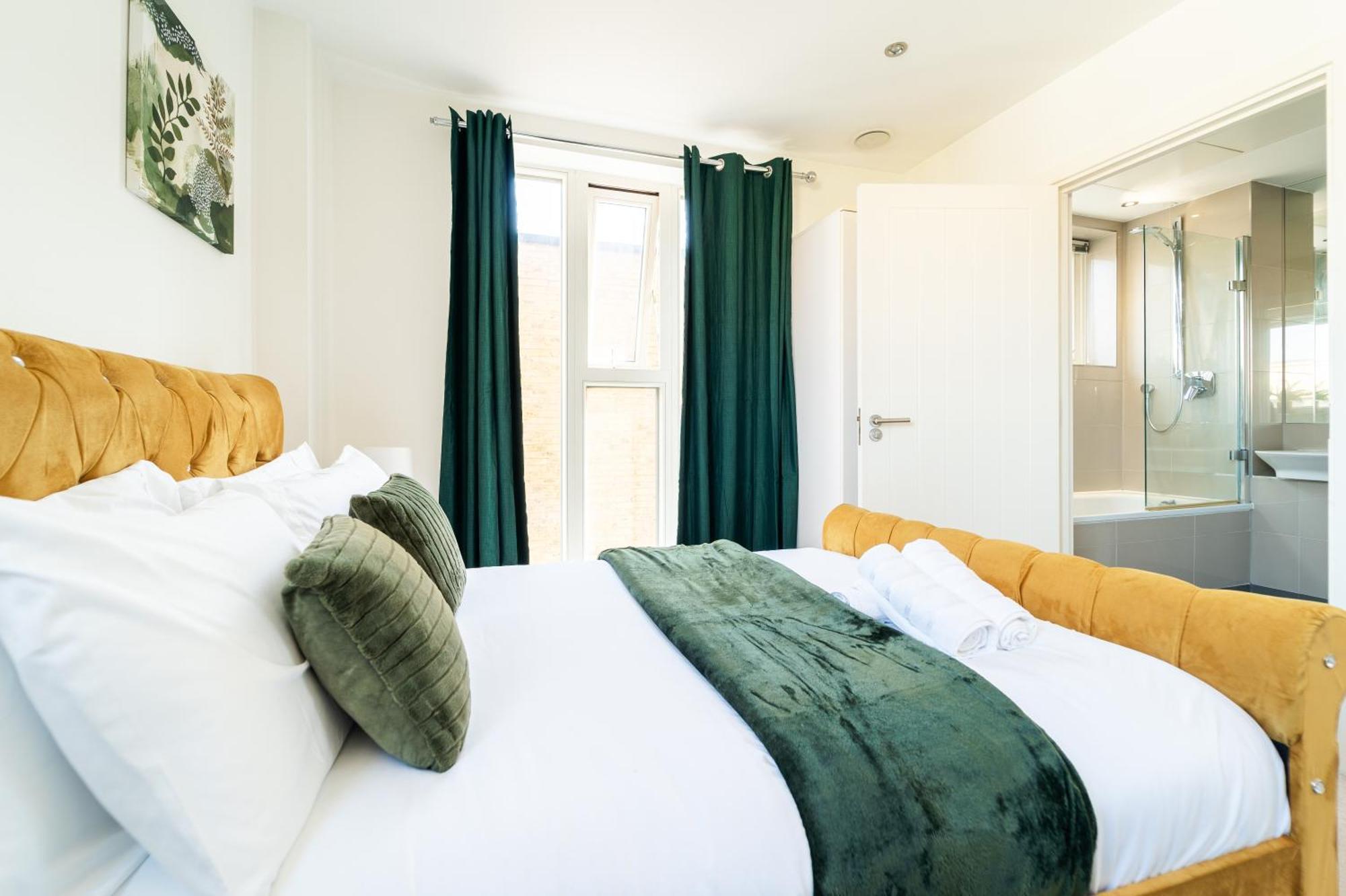 Luxury Greenwich 2bed 2bath - Sleep 6 Guest- 1 Min From Station - Close To Greenwich Maritime- Playstation Provided Appartement