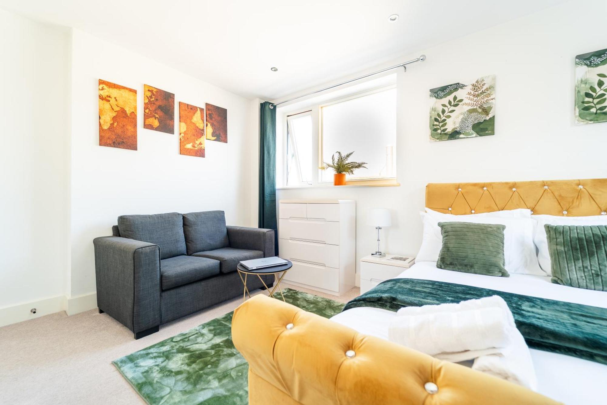 Luxury Greenwich 2bed 2bath - Sleep 6 Guest- 1 Min From Station - Close To Greenwich Maritime- Playstation Provided Londen