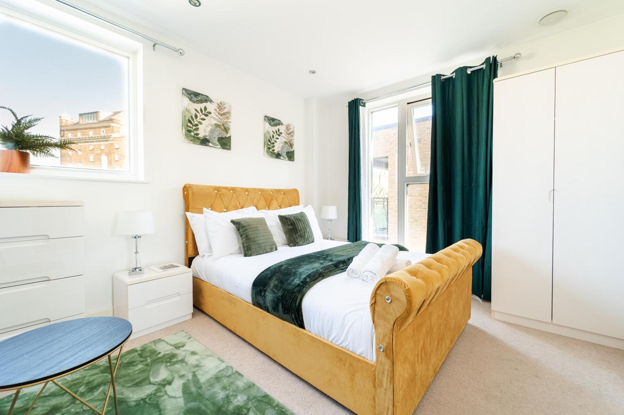 Luxury Greenwich 2bed 2bath - Sleep 6 Guest- 1 Min From Station - Close To Greenwich Maritime- Playstation Provided Appartement *