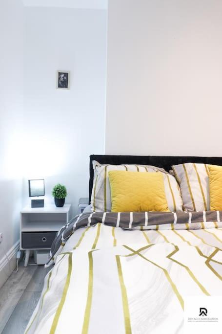 Den & Short Lets Greenwich - 3 Bed House Apartamento
