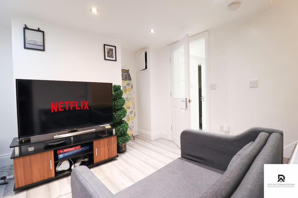 Apartamento Den & Short Lets Greenwich - 3 Bed House Londres