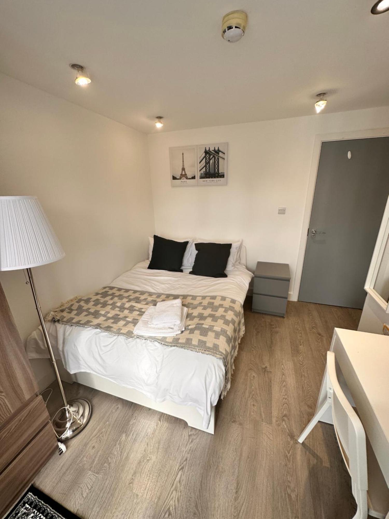 Double And Single In Bromley By Bow