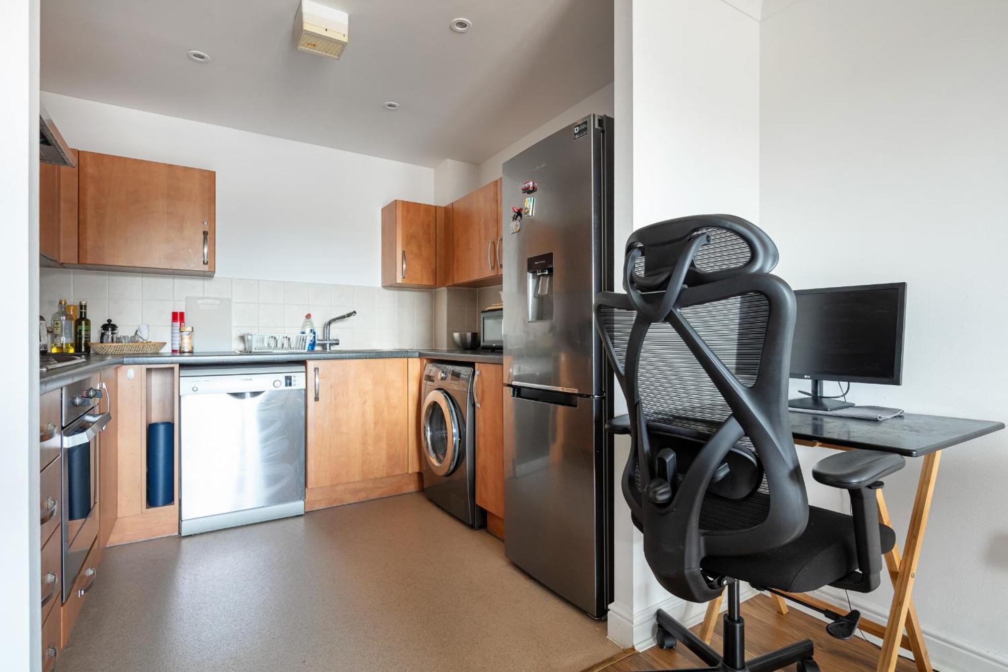 Orange Flat By Lower Regent Canal * Londen
