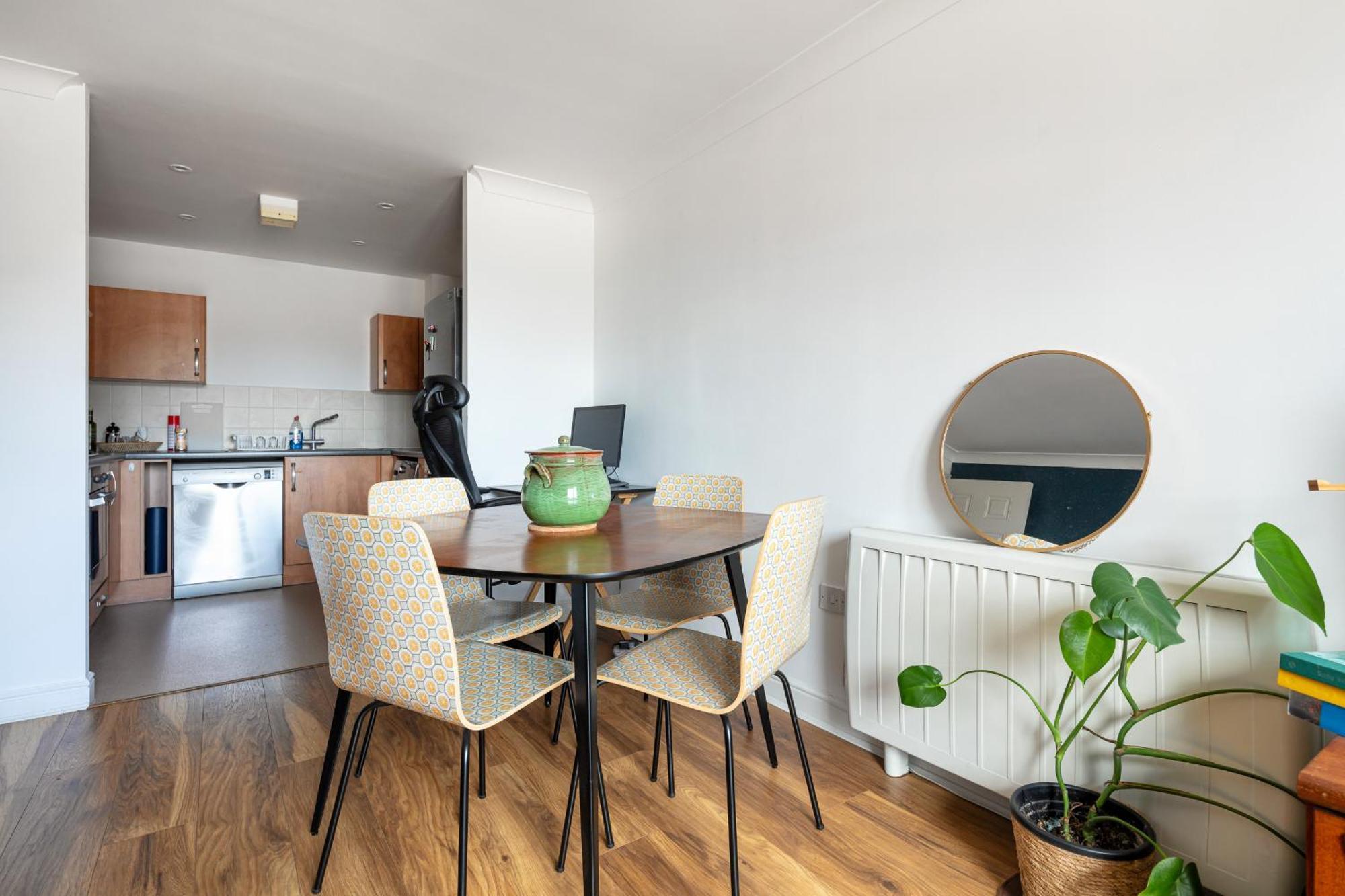 Orange Flat By Lower Regent Canal Appartement Londen