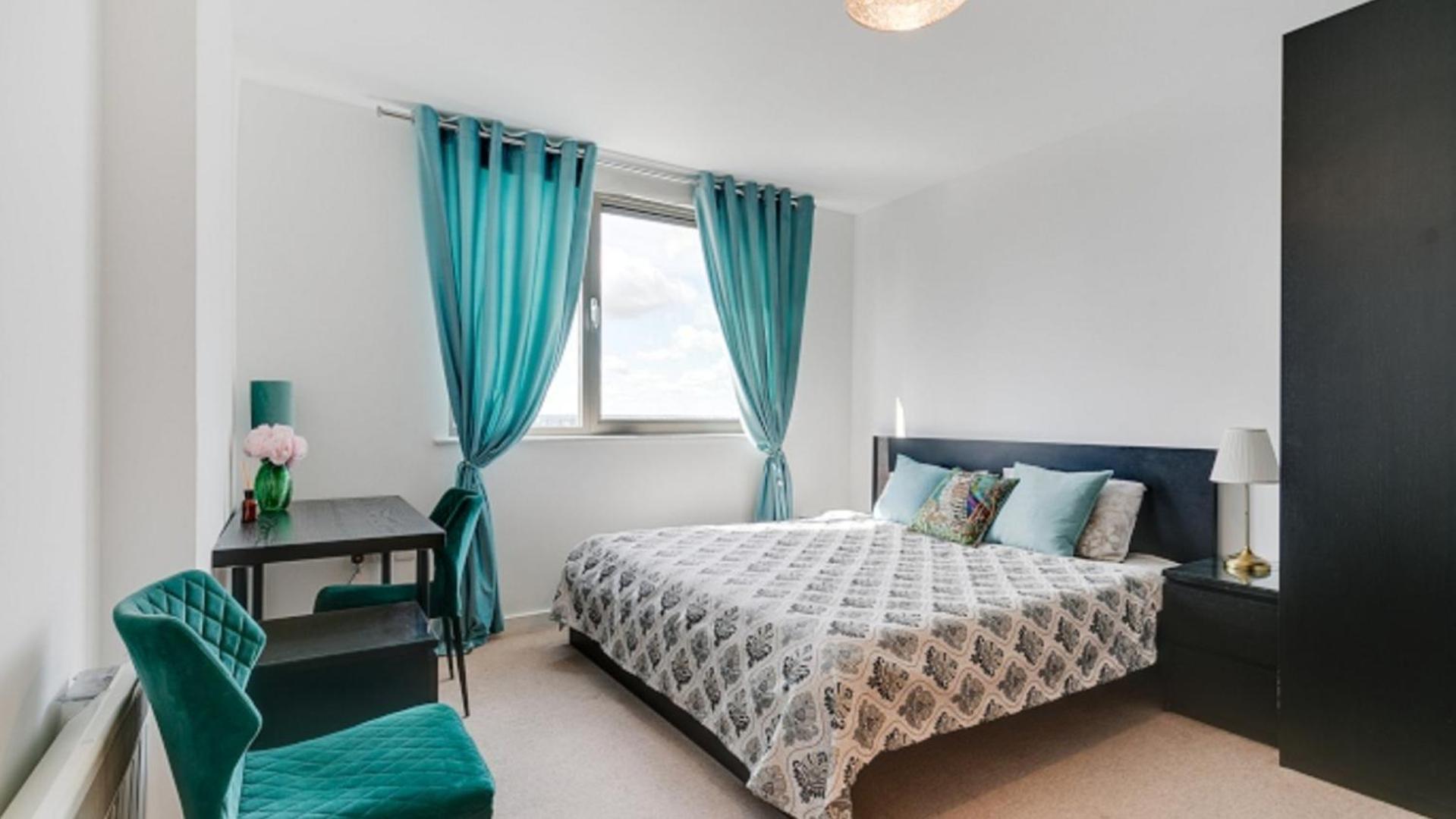 Apartment View Short Walk To Tower Bridge, Free Car Parking *