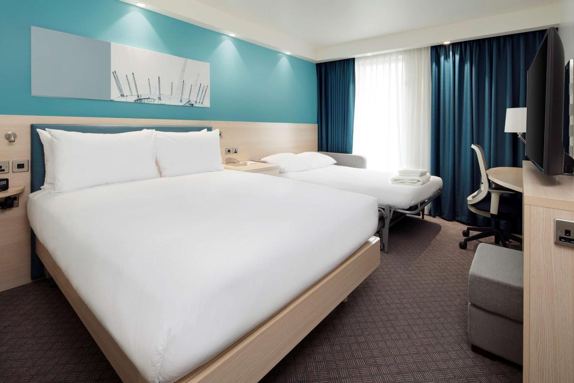 Hampton By Hilton Docklands