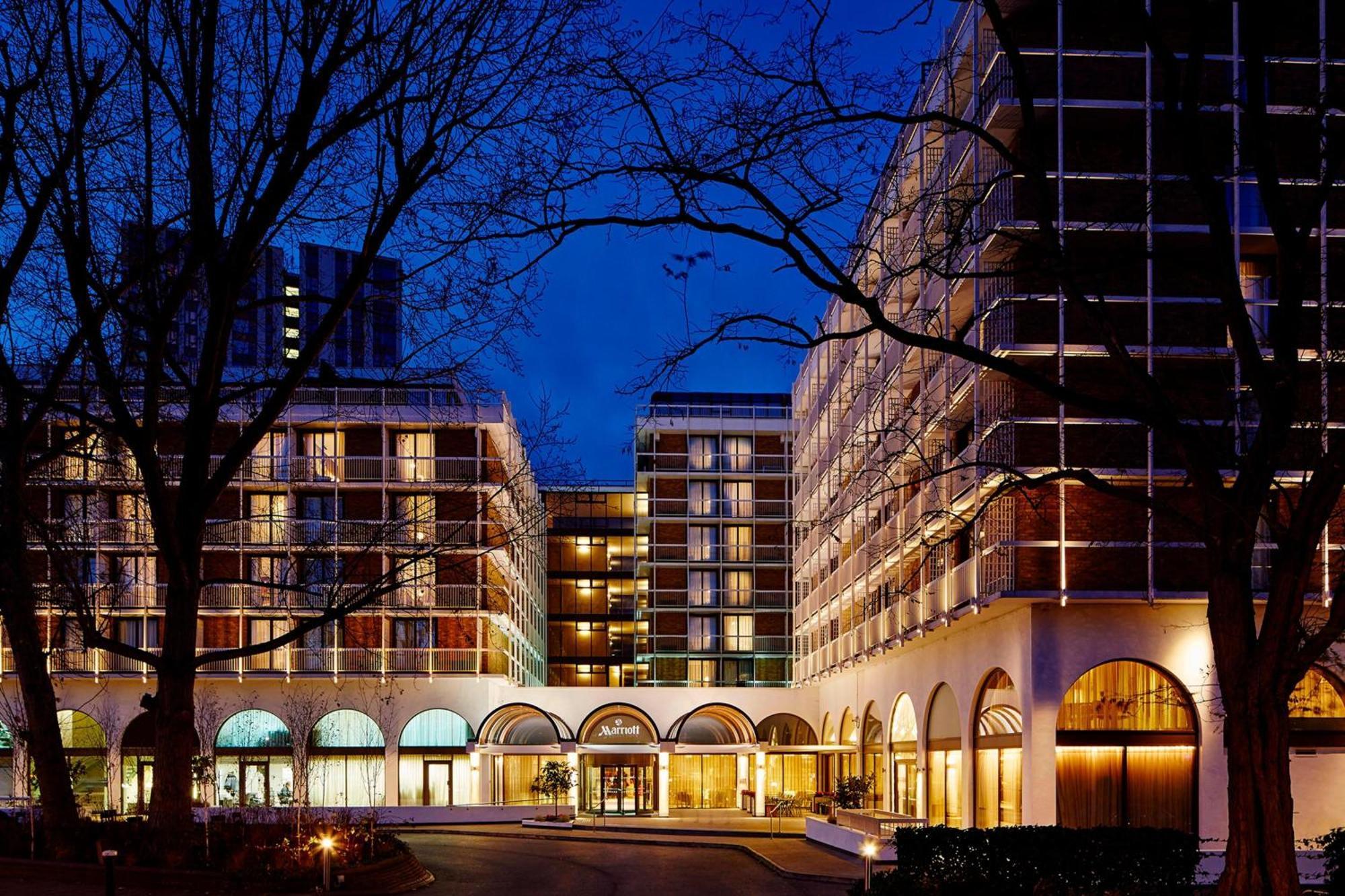 Marriott Regents Park Hotel London