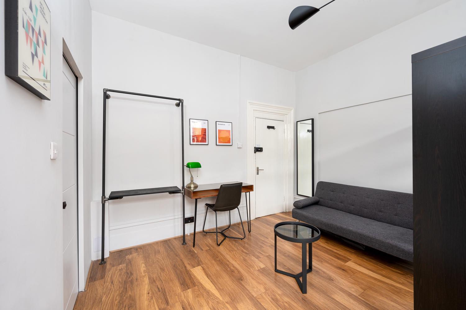 D8 House * Londres