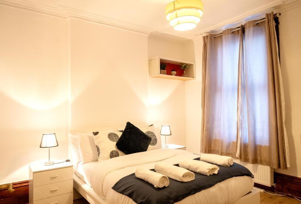 Appartement Spacious 2 Bedroom Flat