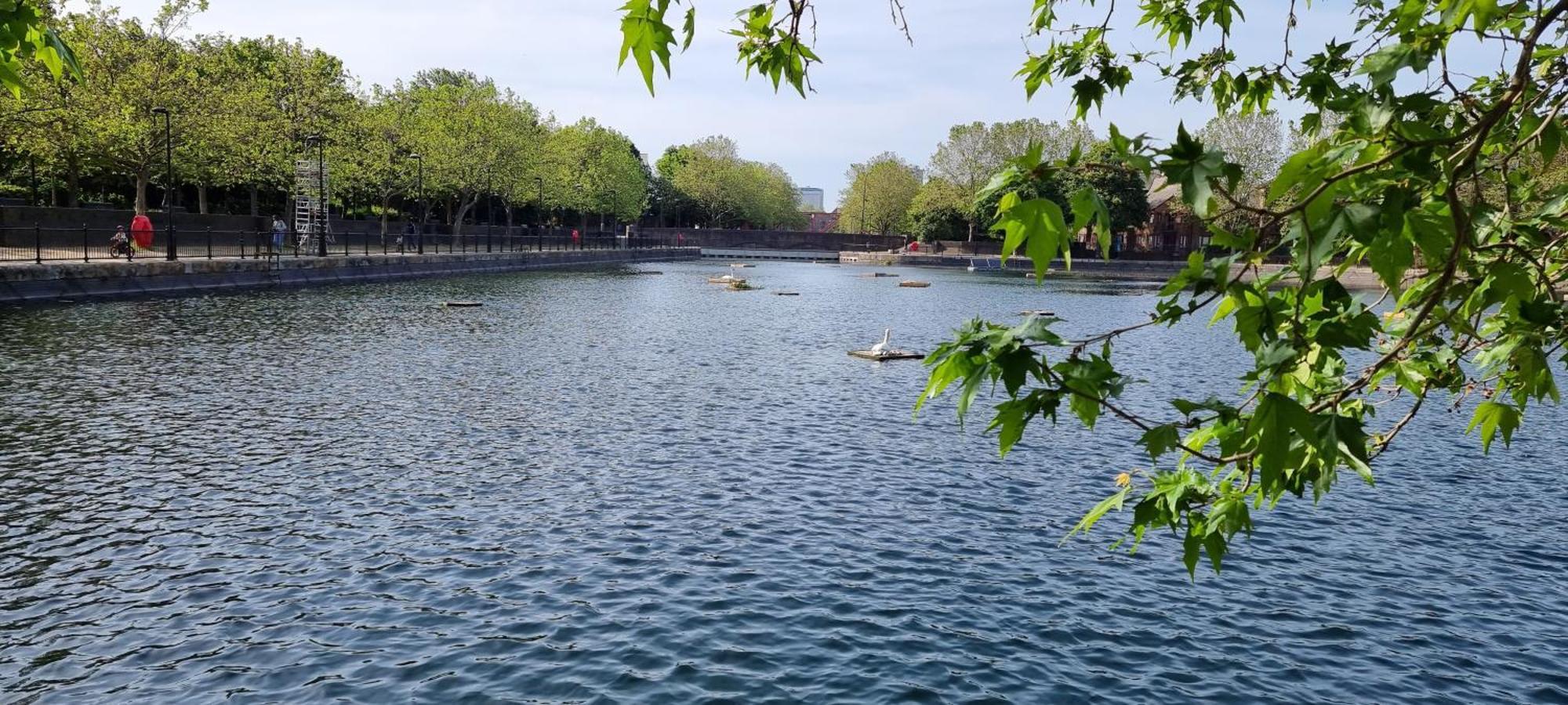 Appartement Riverside 3br With Easy Transport 20mins To Centre