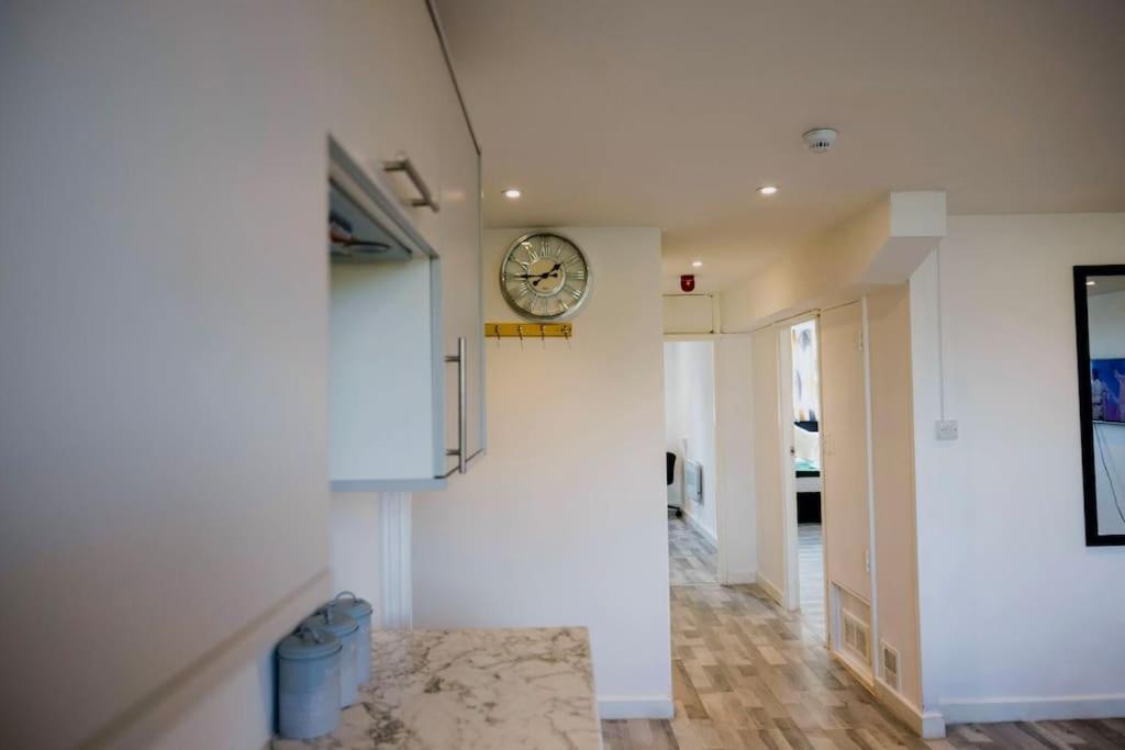 Appartement 2 Bedrooms -parking-very Spacious-wifi