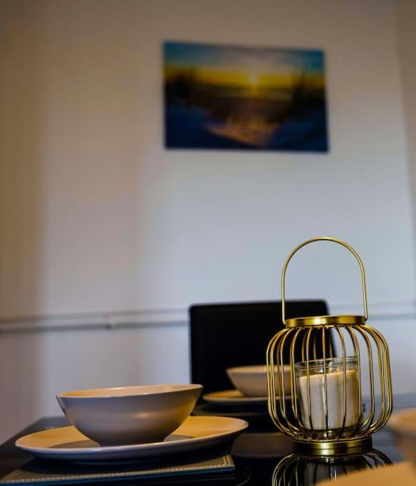 2 Bedrooms -parking-very Spacious-wifi Appartement Londres
