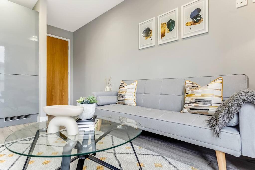 Modern 1 Bed Apt By Old Street / Shoreditch * Londres