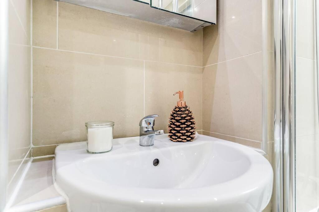 Modern 1 Bed Apt By Old Street / Shoreditch Londres