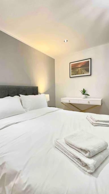 Apartment A Beautiful Stylish 2 Bedroom -city Of London