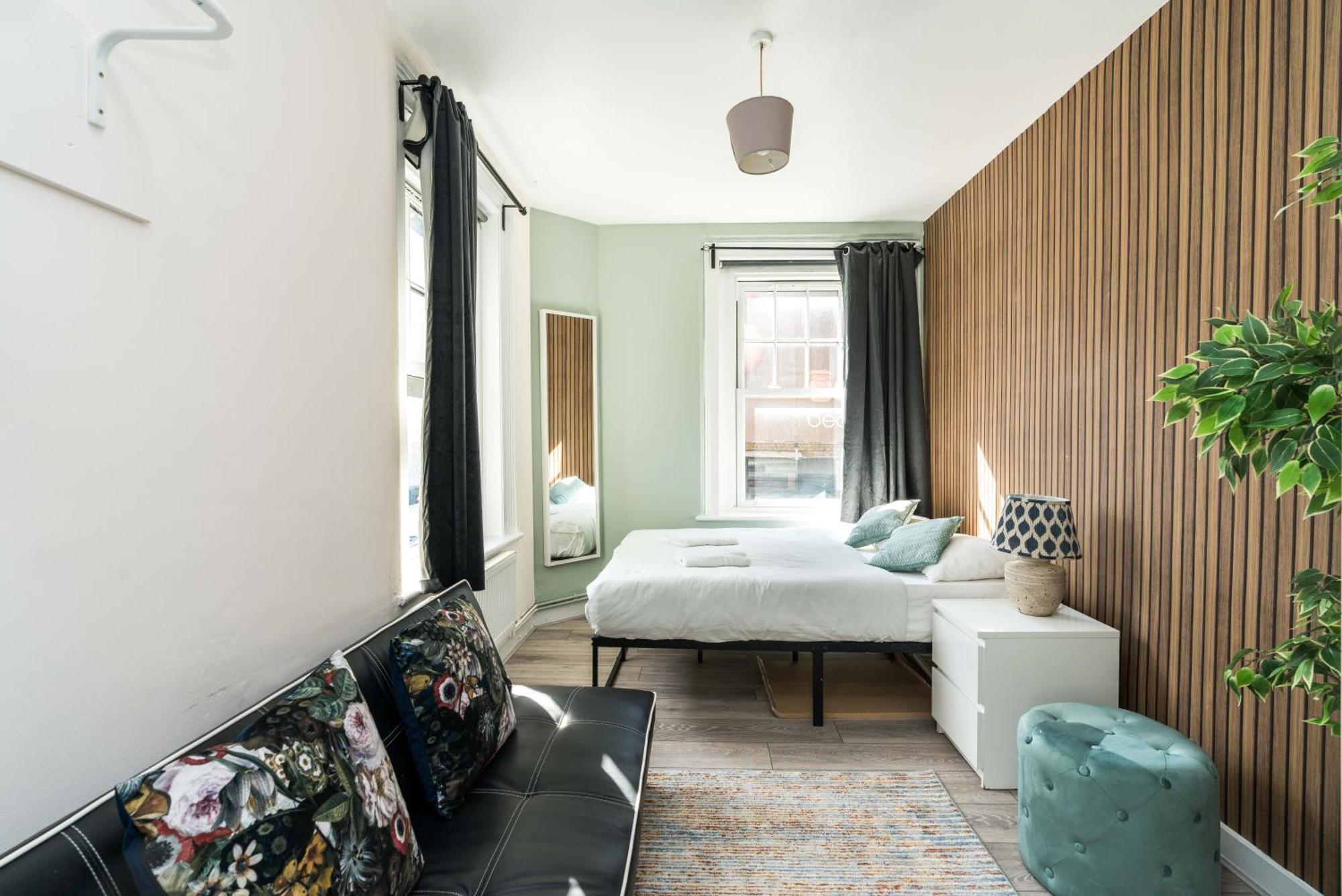 Lv2 Shoreditch-bricklane-convenient-central-liverpoolstreet