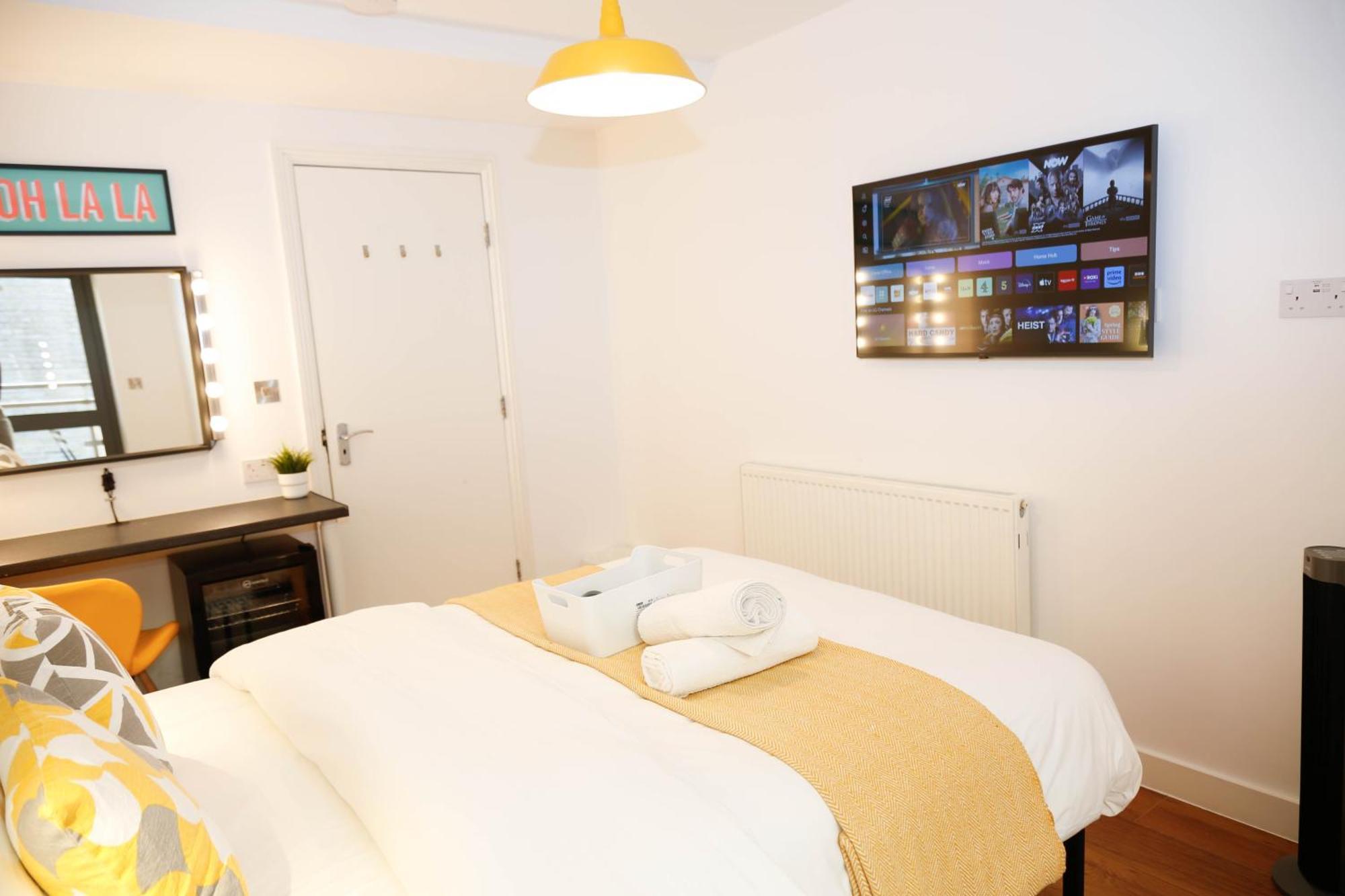 Accommodatie bij particulieren New Luxury In The Heart Of Next To Shops, Cafes, Bars & Metro With Shared Bathrooms