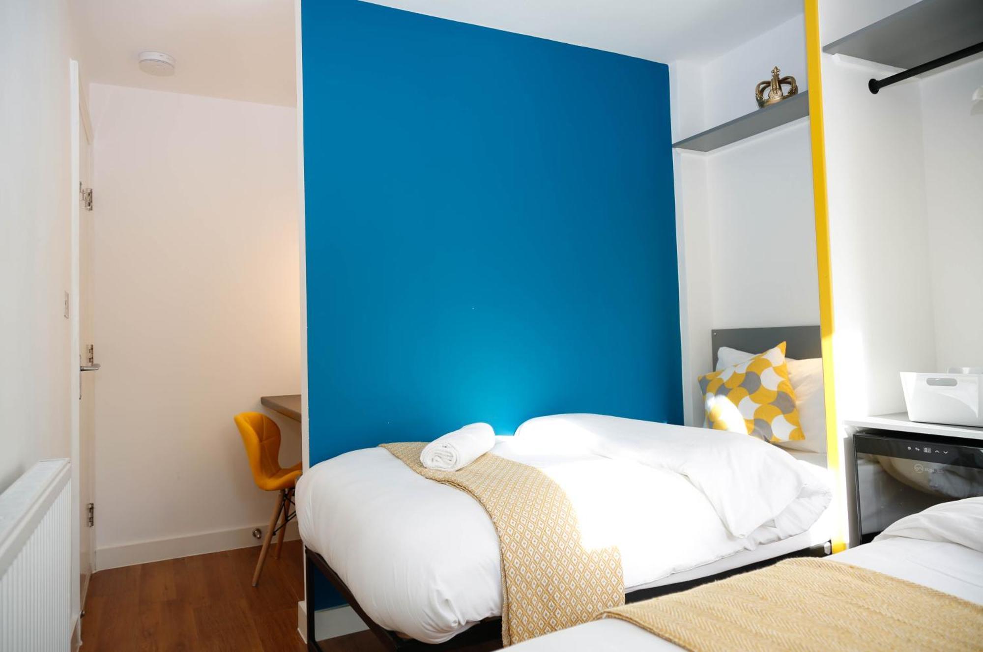 New Luxury In The Heart Of Next To Shops, Cafes, Bars & Metro With Shared Bathrooms Accommodatie bij particulieren *