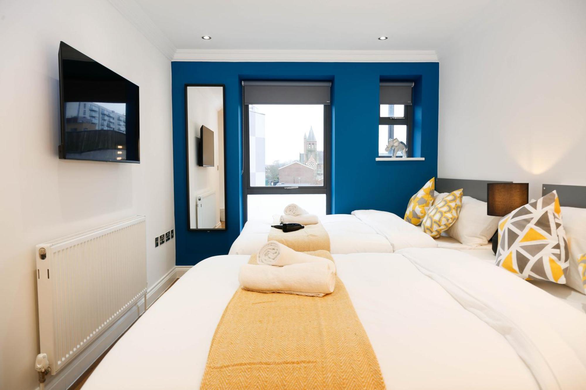 New Luxury In The Heart Of Next To Shops, Cafes, Bars & Metro With Shared Bathrooms Accommodatie bij particulieren