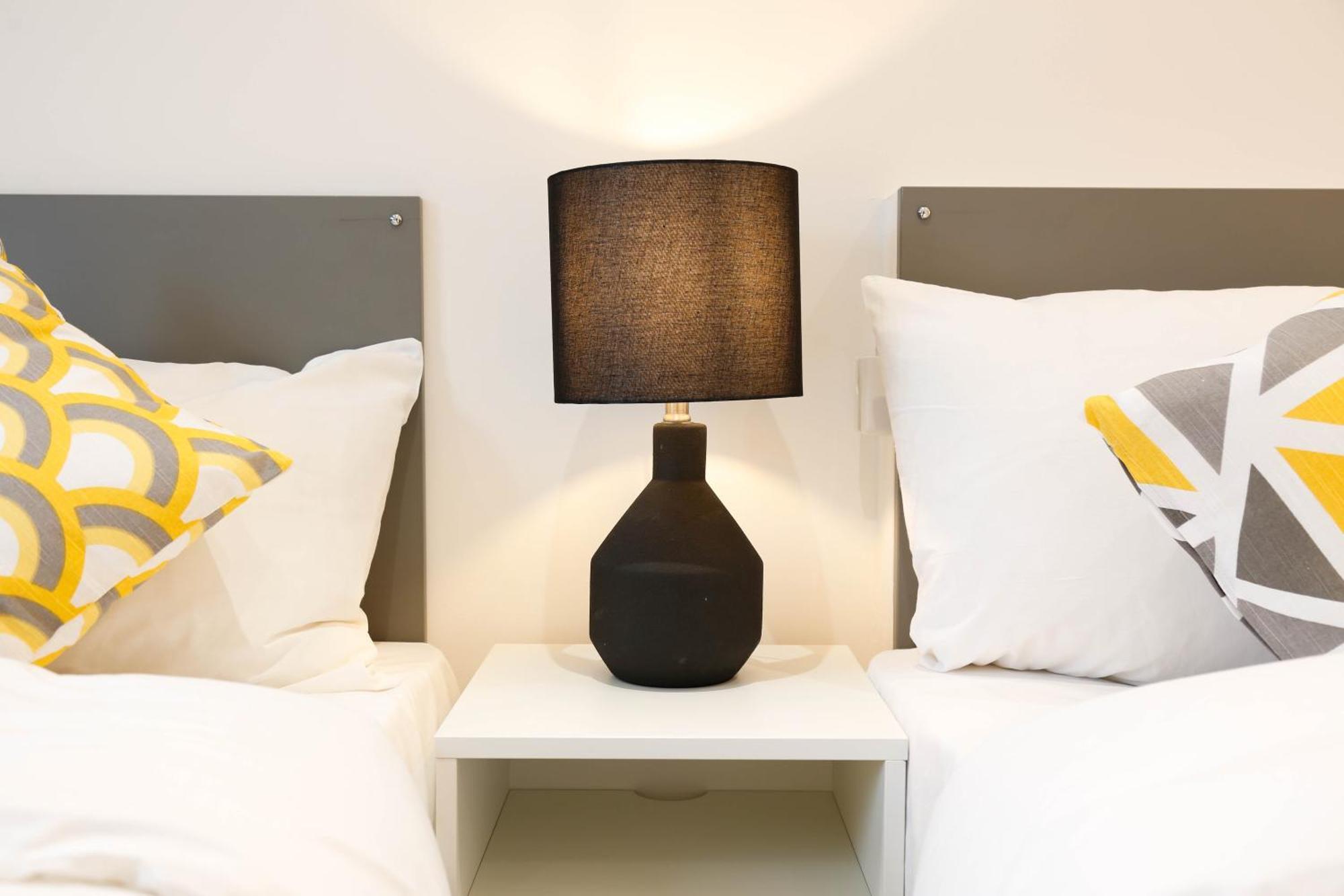 New Luxury In The Heart Of Next To Shops, Cafes, Bars & Metro With Shared Bathrooms Accommodatie bij particulieren