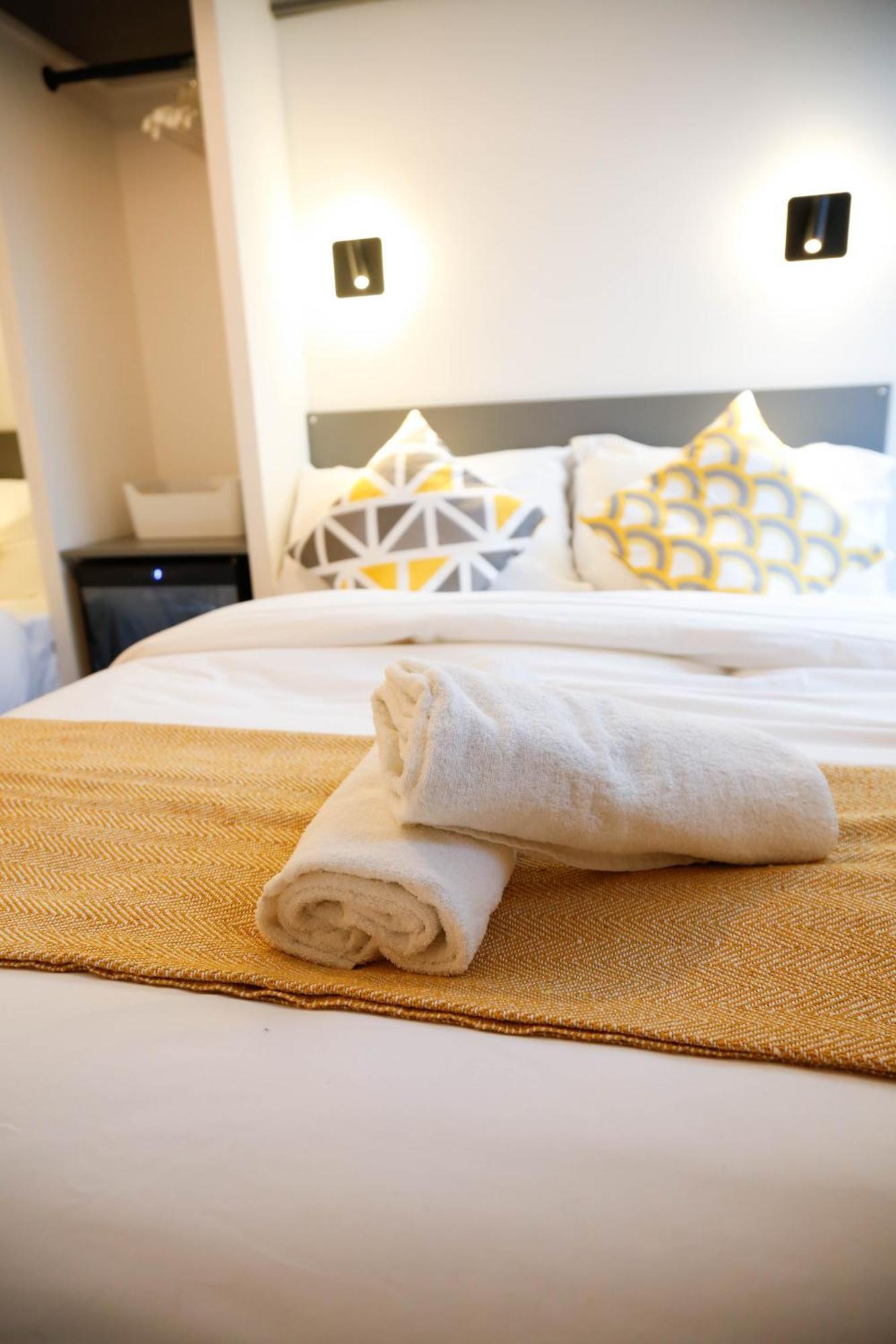 Accommodatie bij particulieren New Luxury In The Heart Of Next To Shops, Cafes, Bars & Metro With Shared Bathrooms