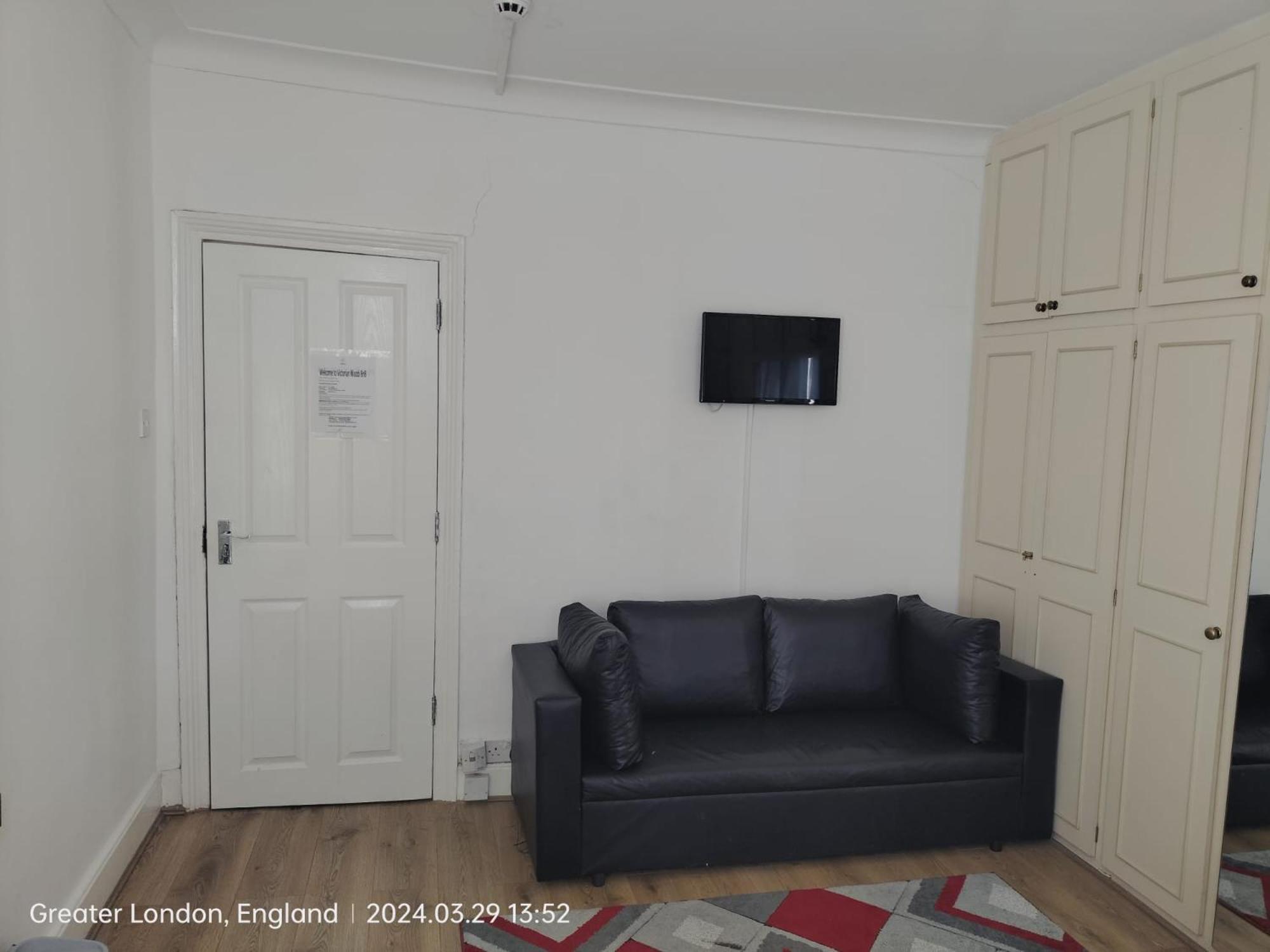 Bed & Breakfast Victorian Woods London