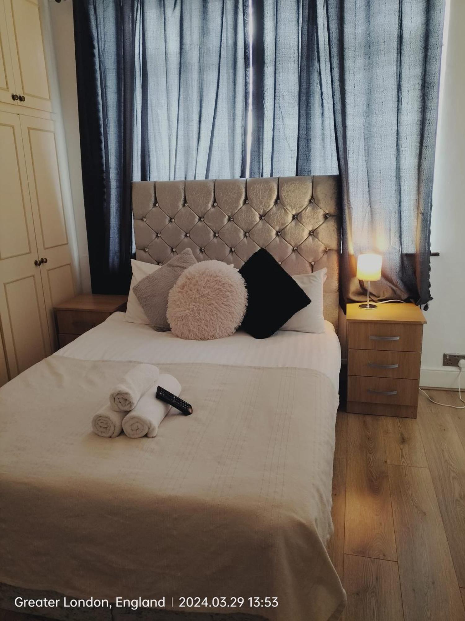 Victorian Woods Bed & Breakfast *