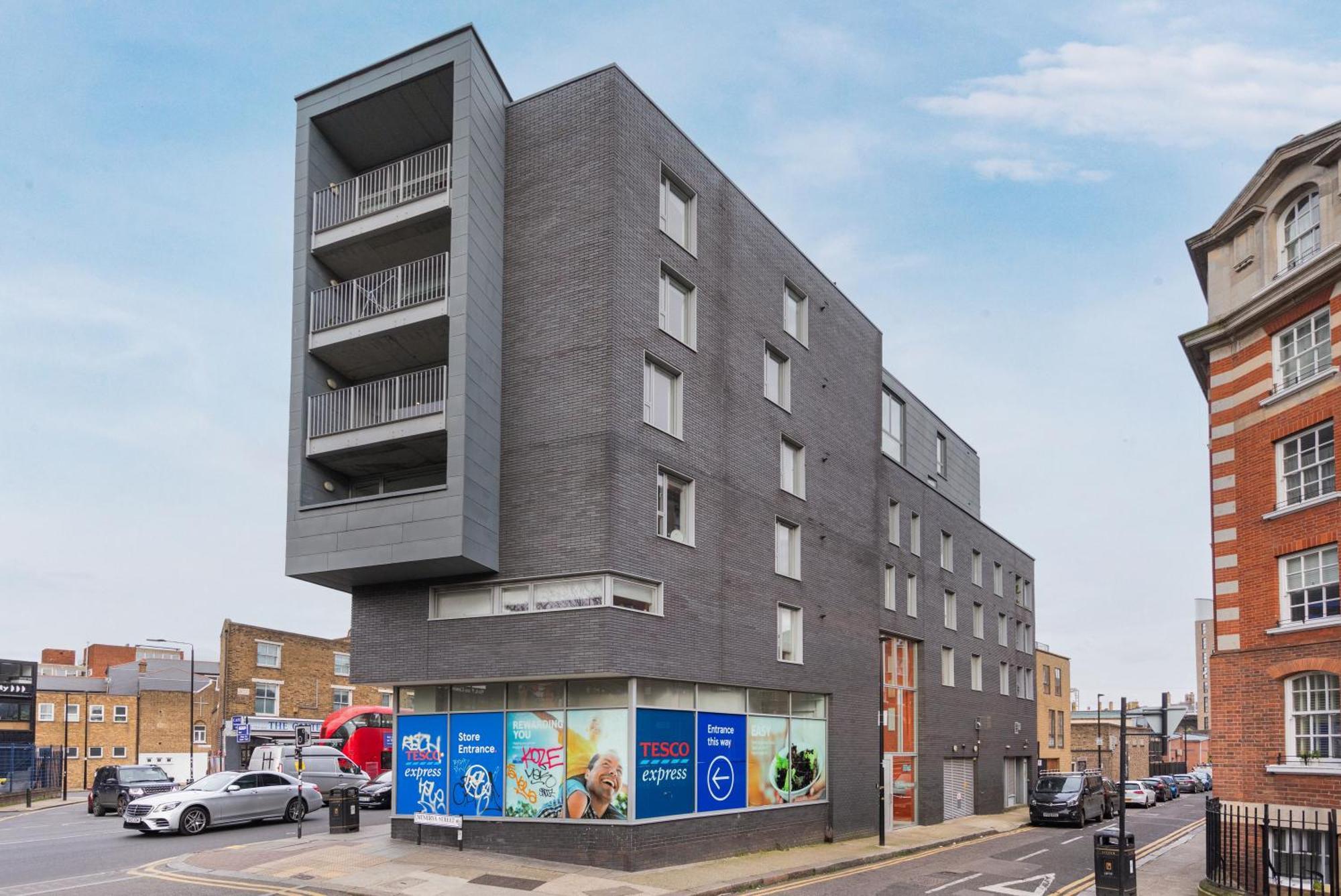 Apartment Modern & Spacious 3 Bed With Free Parking & Lift In Shoreditch, Next To Station