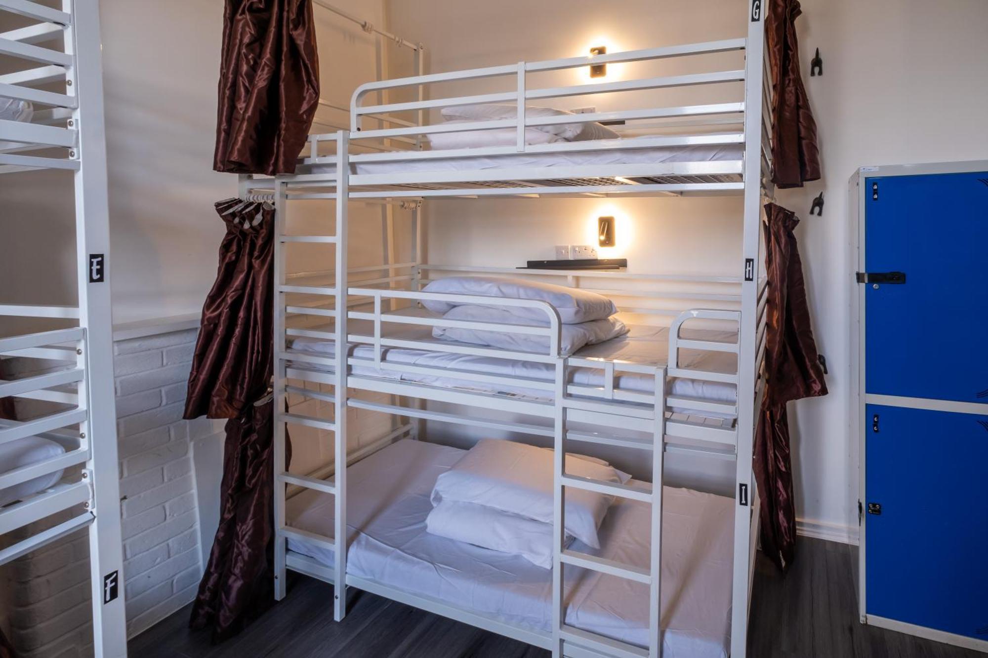 Book A Bed Albergue *