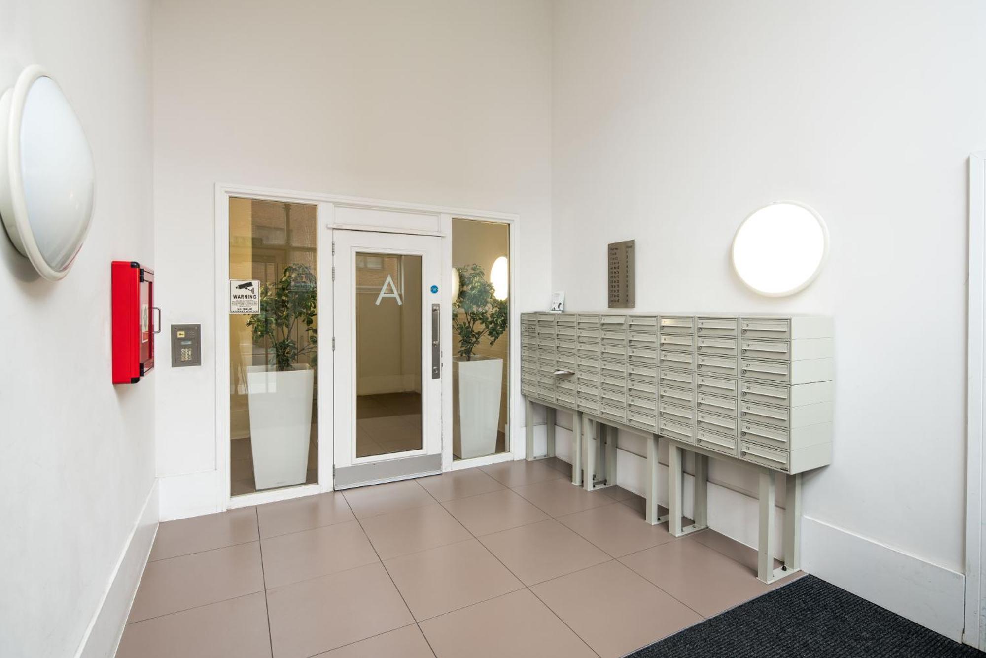 Canning Town -2 Bed Luxury * London