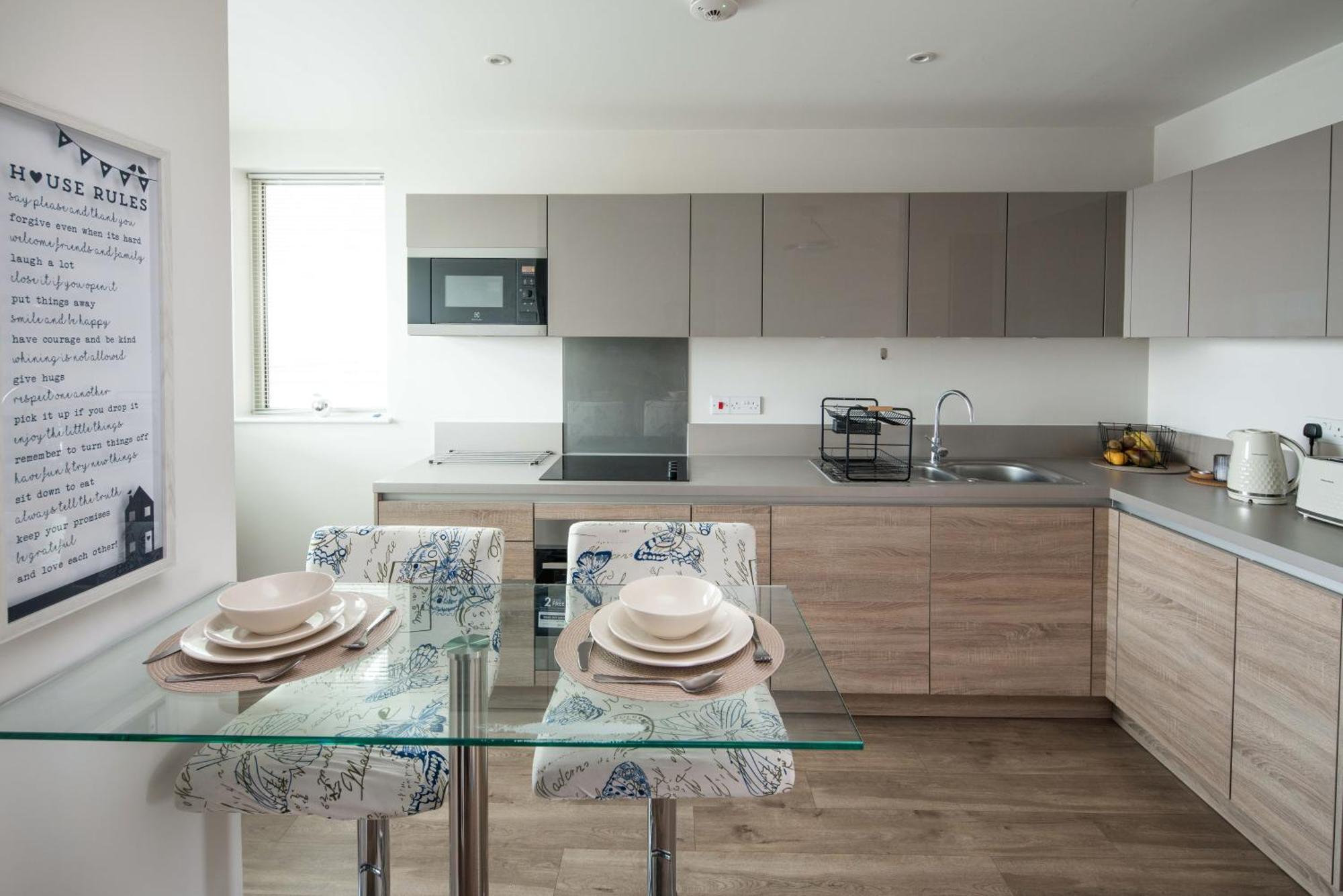 Canning Town -2 Bed Luxury London