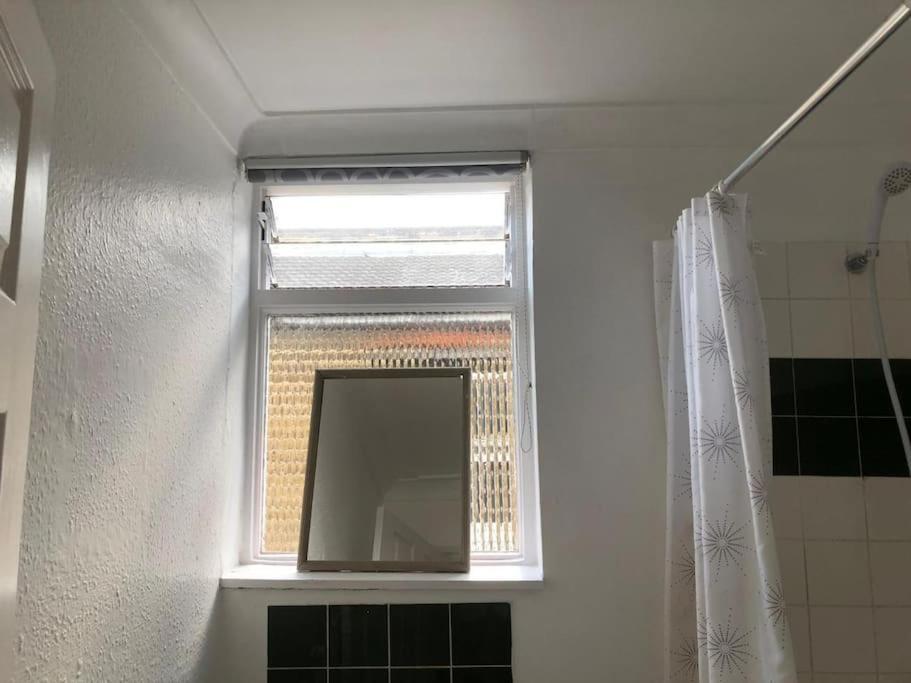 Apartamento East 2 Bedroom Flat Londres