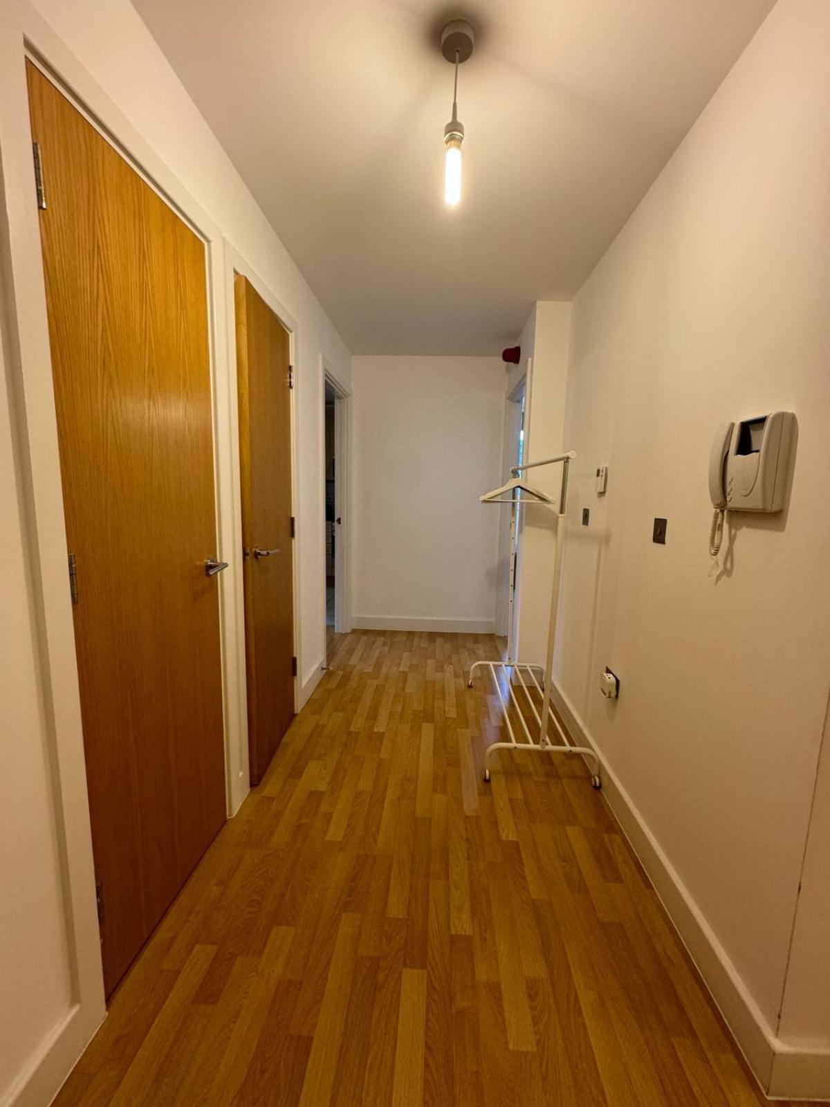 Apartamento Spacious 2 Bedrooms In Stratford Londres