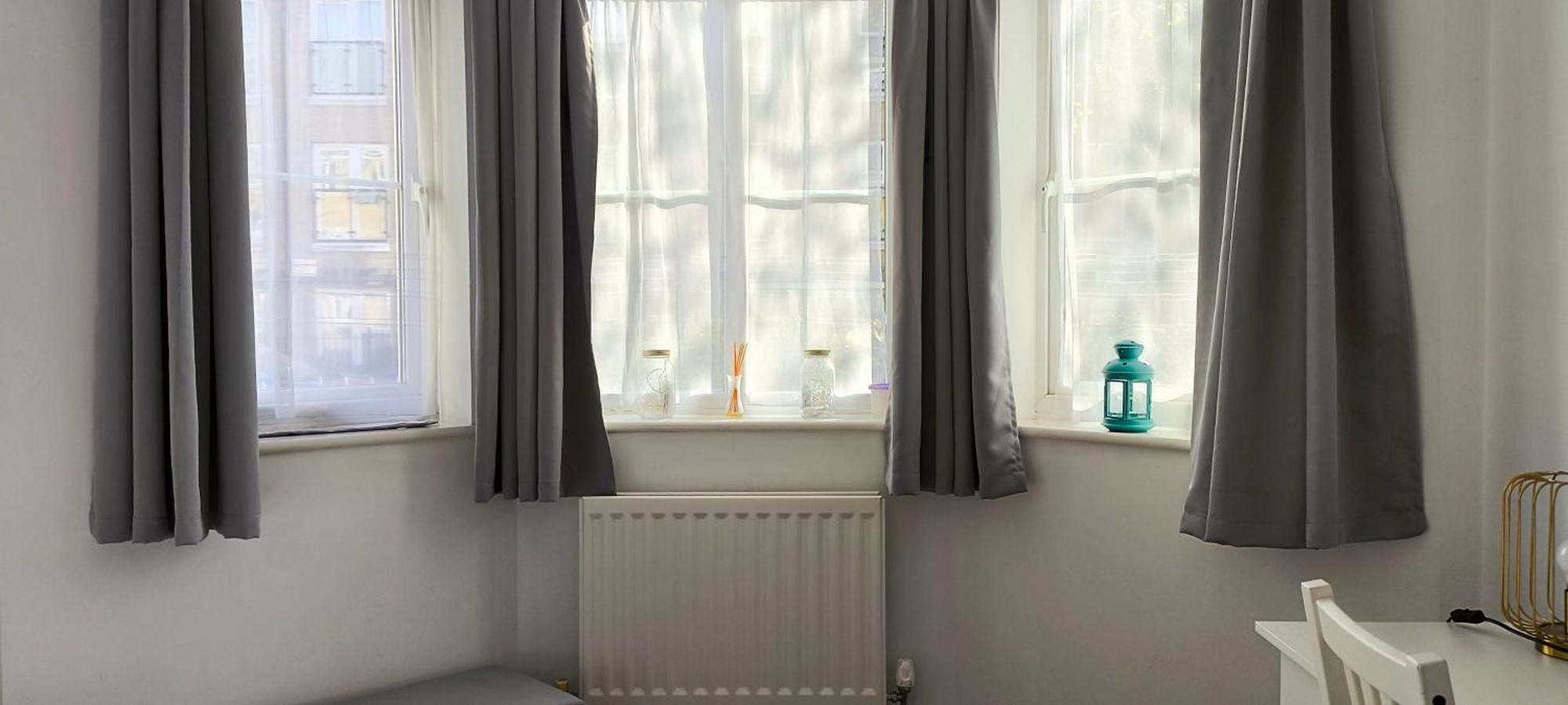 Homestay Bright, Chilled Ensuite Db In A Shared Flat! *