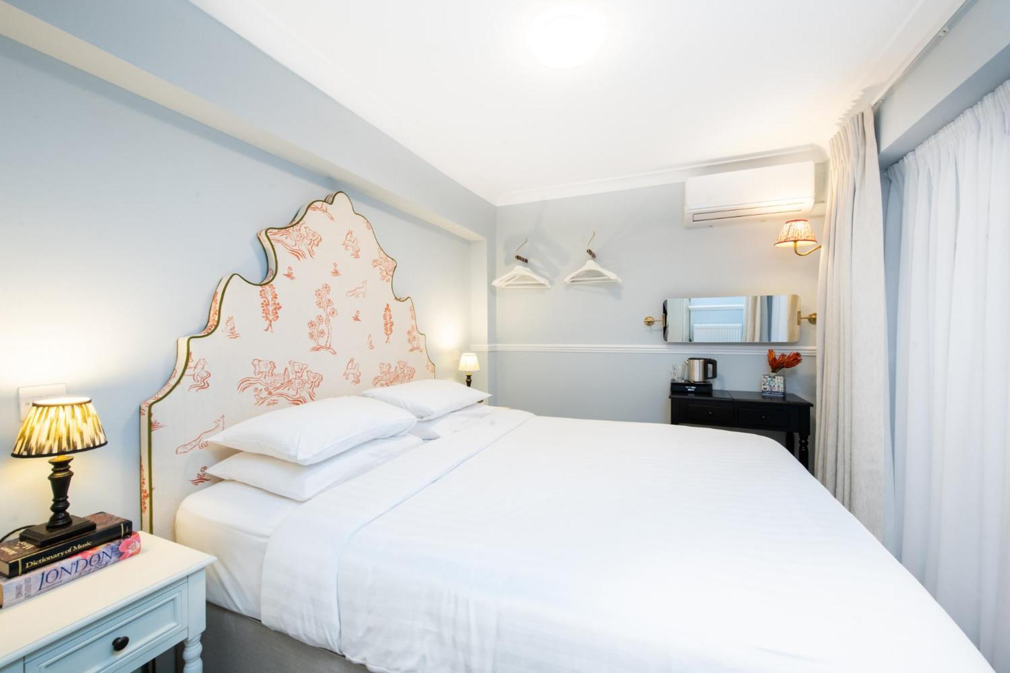 Americana Hotel