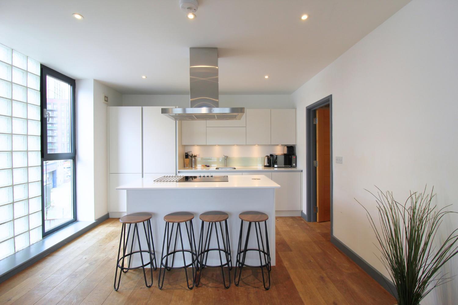 Canning Town By Viridian Londen