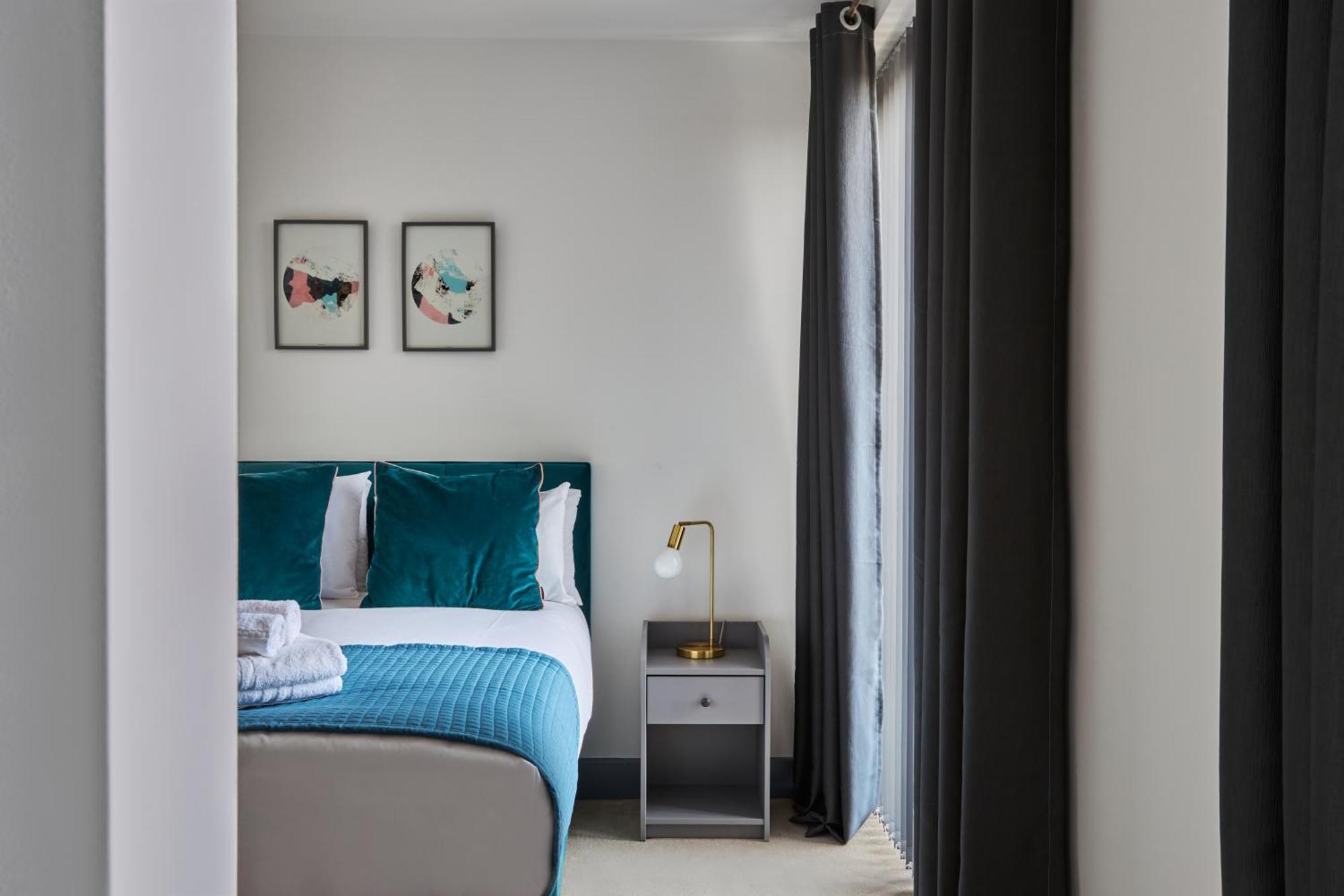 Canning Town By Viridian * Londen