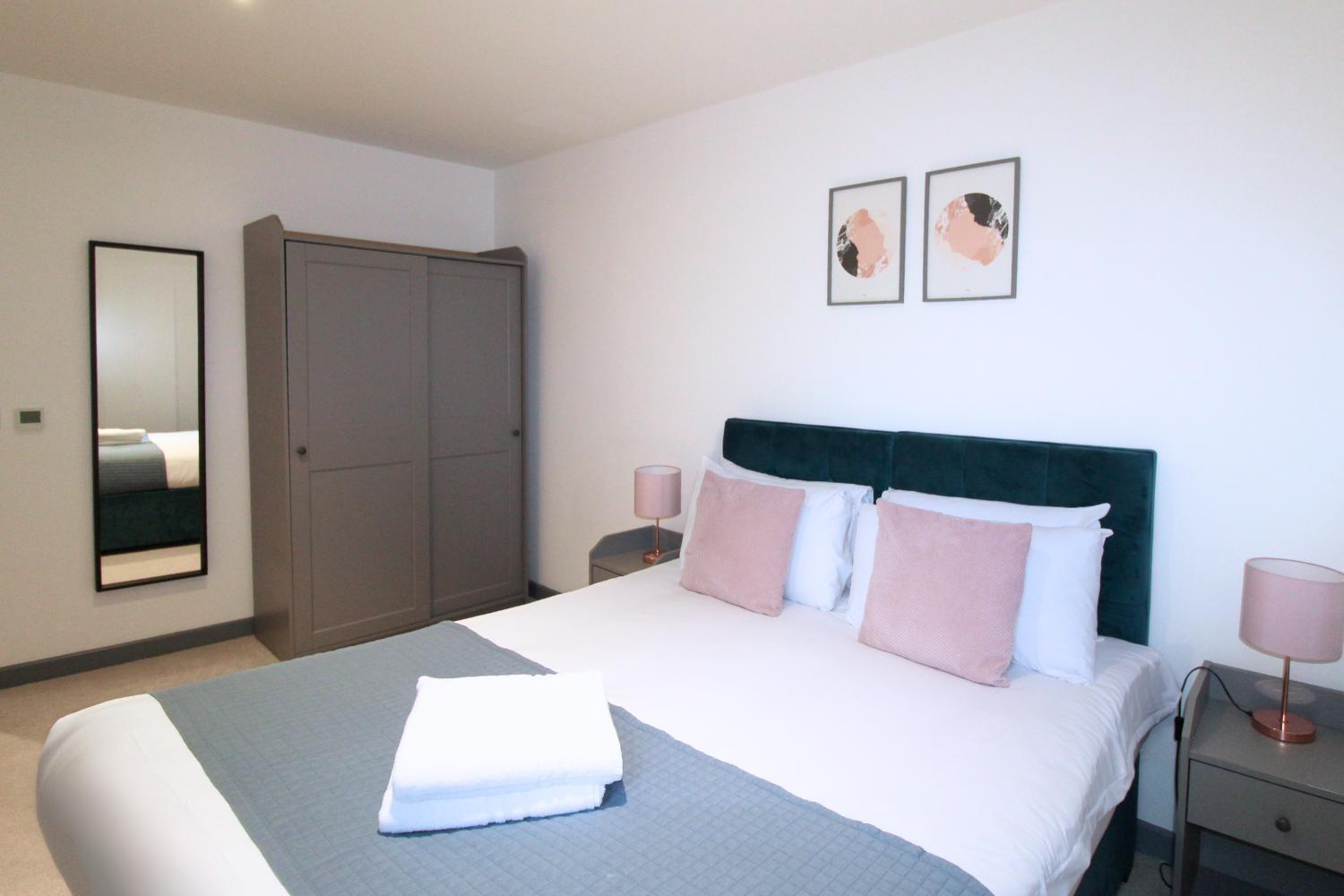 Canning Town By Viridian * Londen