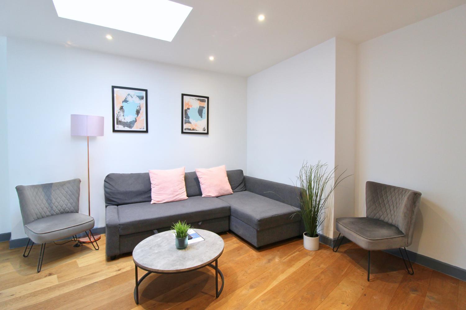 Canning Town By Viridian * Londen