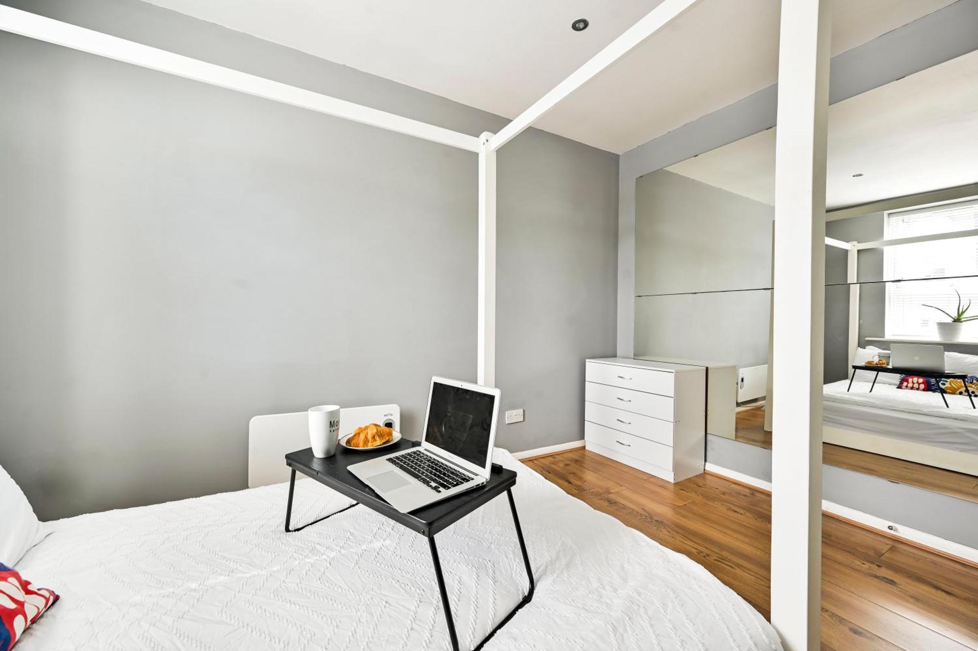 Cosy 1-Bed E15, Sleeps 4, 1 Min From Tube Station Near O2 Arena Londres