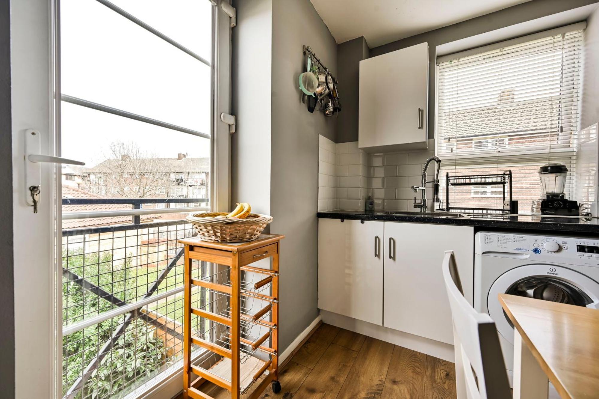Cosy 1-Bed E15, Sleeps 4, 1 Min From Tube Station Near O2 Arena Appartement Londres