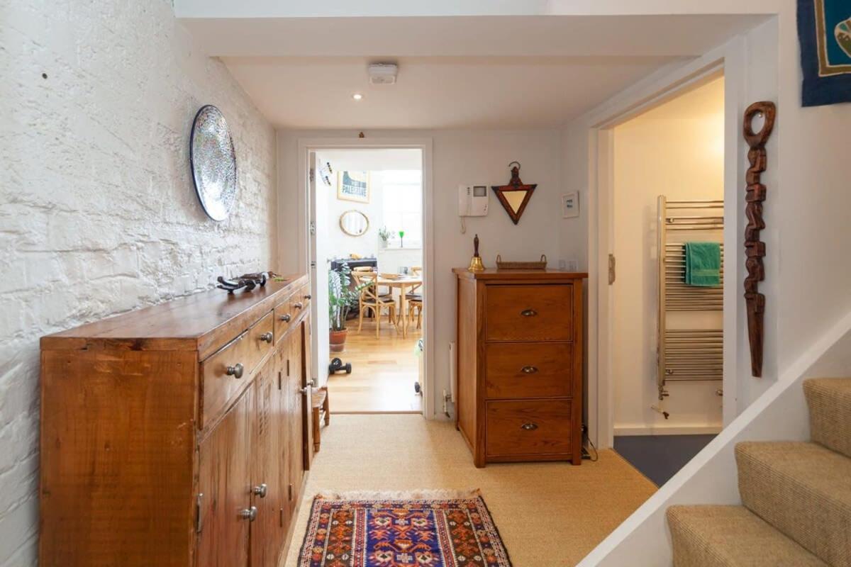 Apartamento Charming 1 Bedroom In Old School House Londres