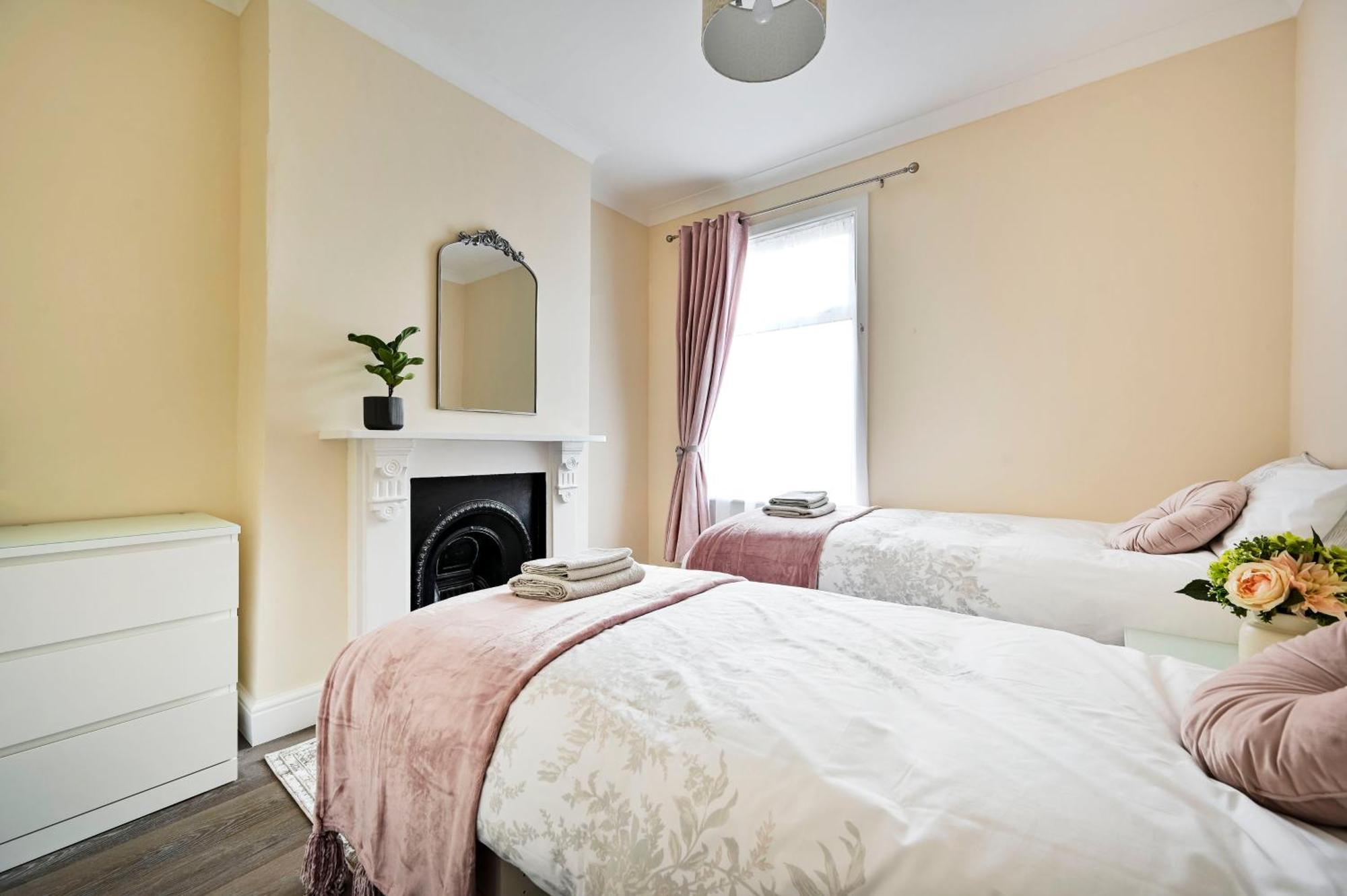 A Two Bedroom A Stride Away From Meridian Greenwich * Londres