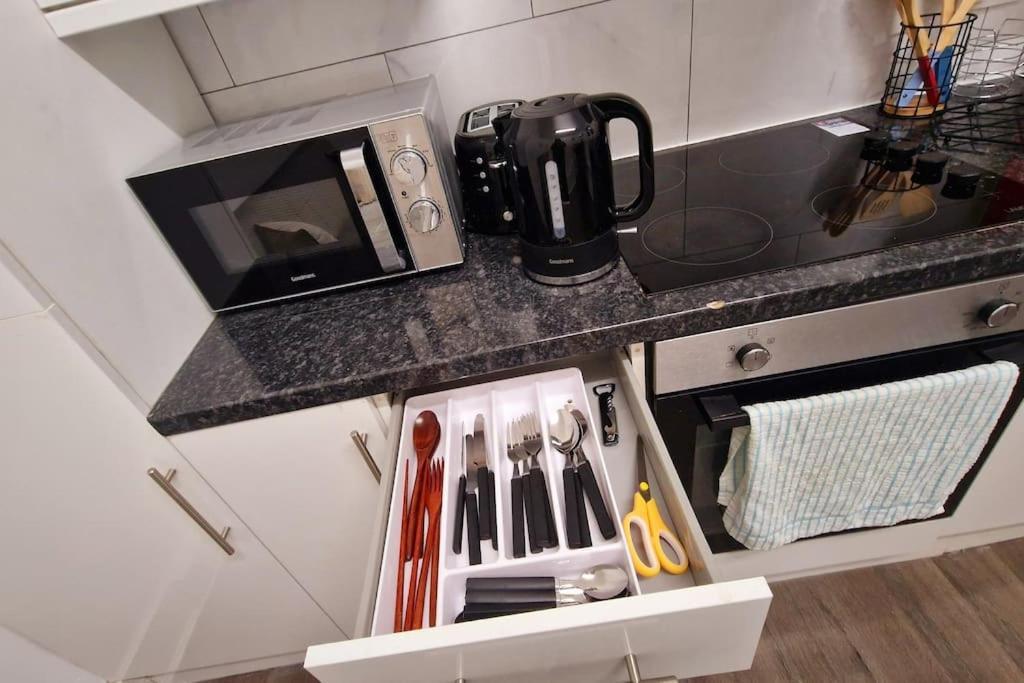 2 Bed Apartment, Near Canary Wharf, O2, Excel, Airport Apartamento Londres