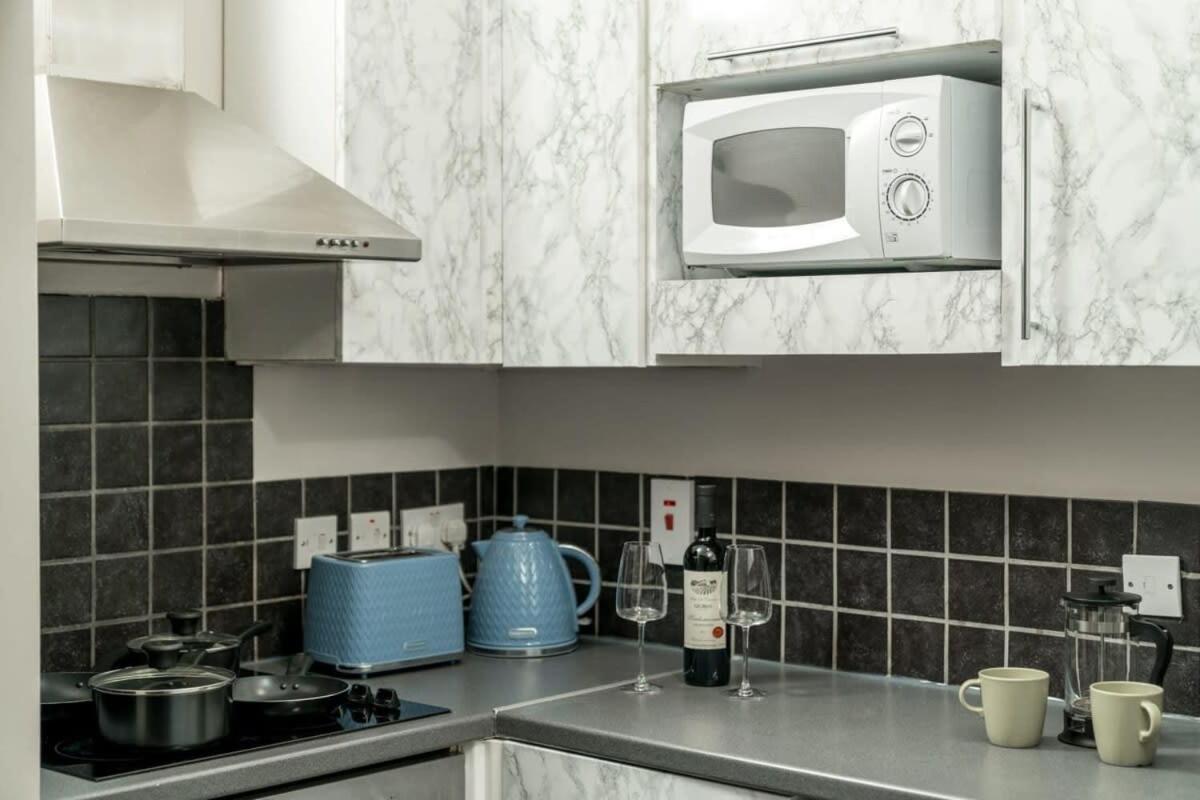 Of - Lovely Two Bedroom Apartamento