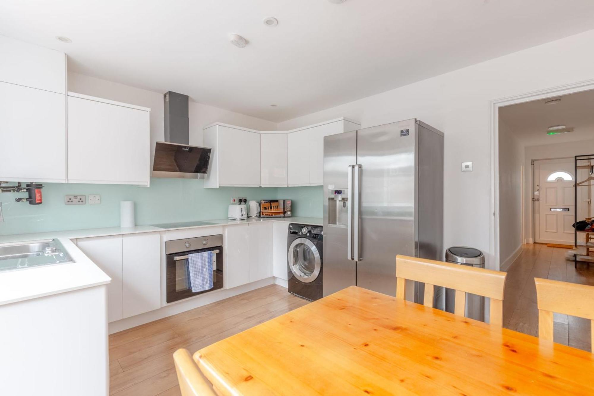 Spacious 4bd Near Excel London! Hébergement de vacances *