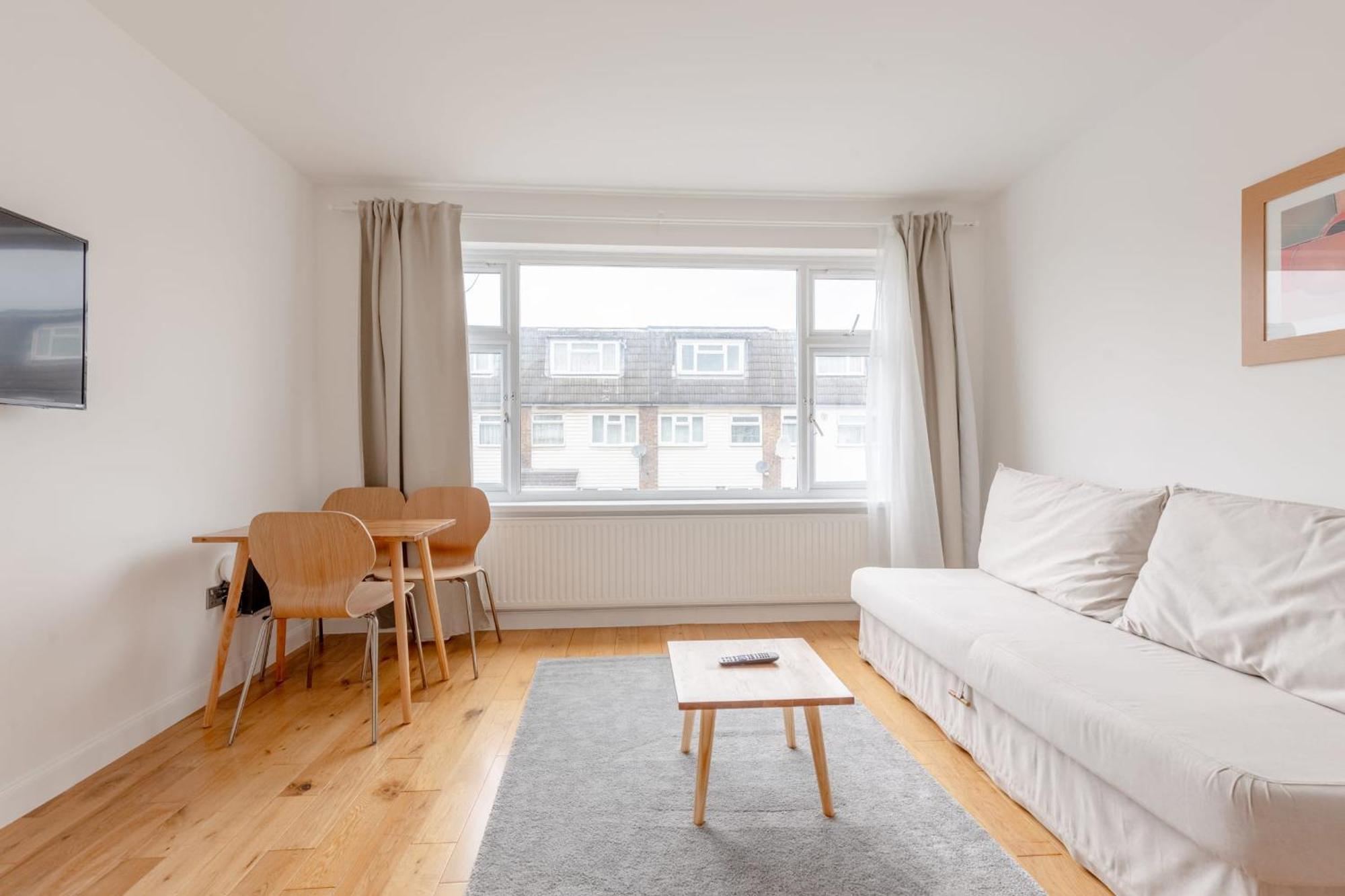 Spacious 4bd Near Excel London! Londres