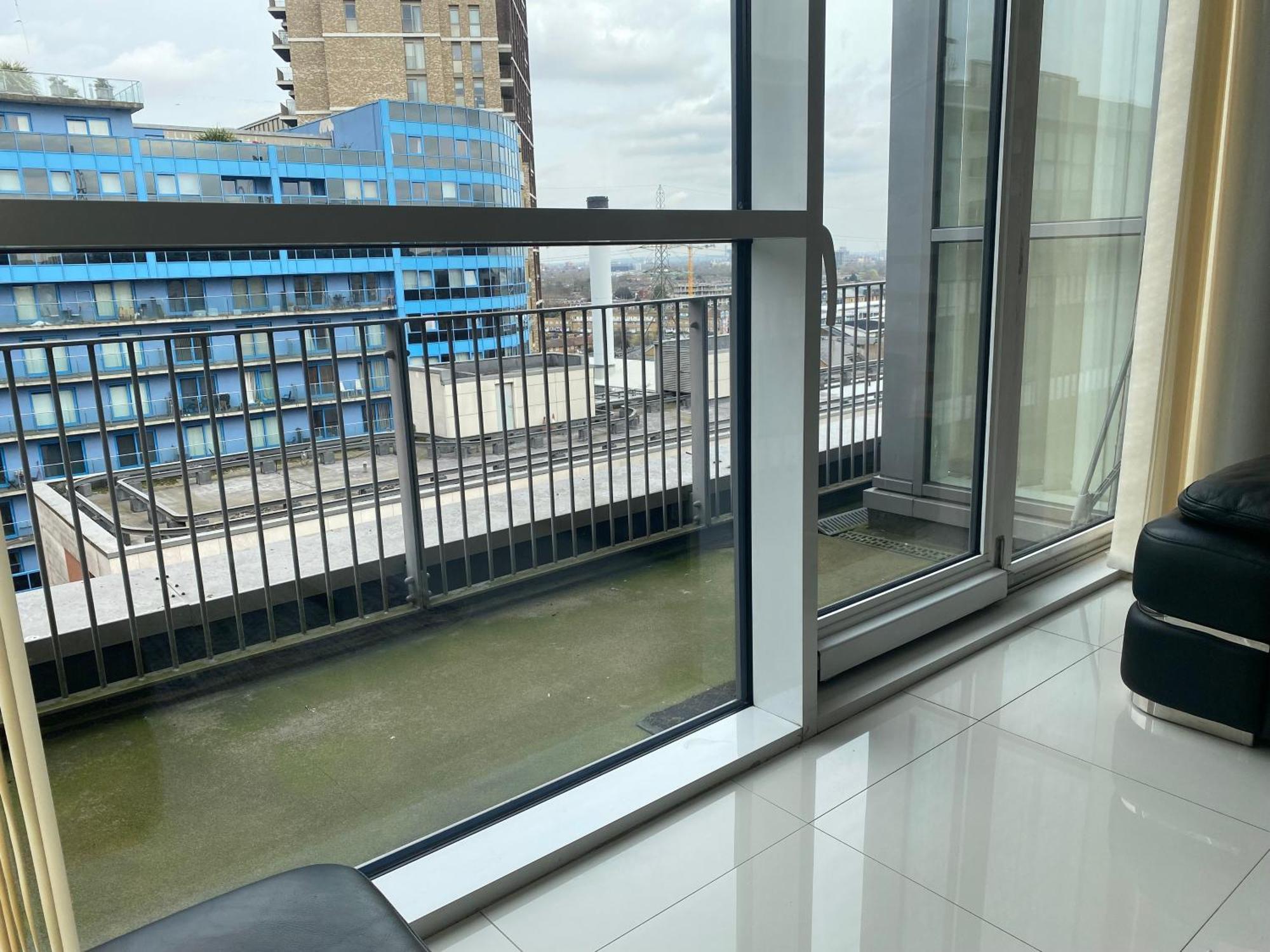 Cosy 3 Bed Penthouse In Royal Docks