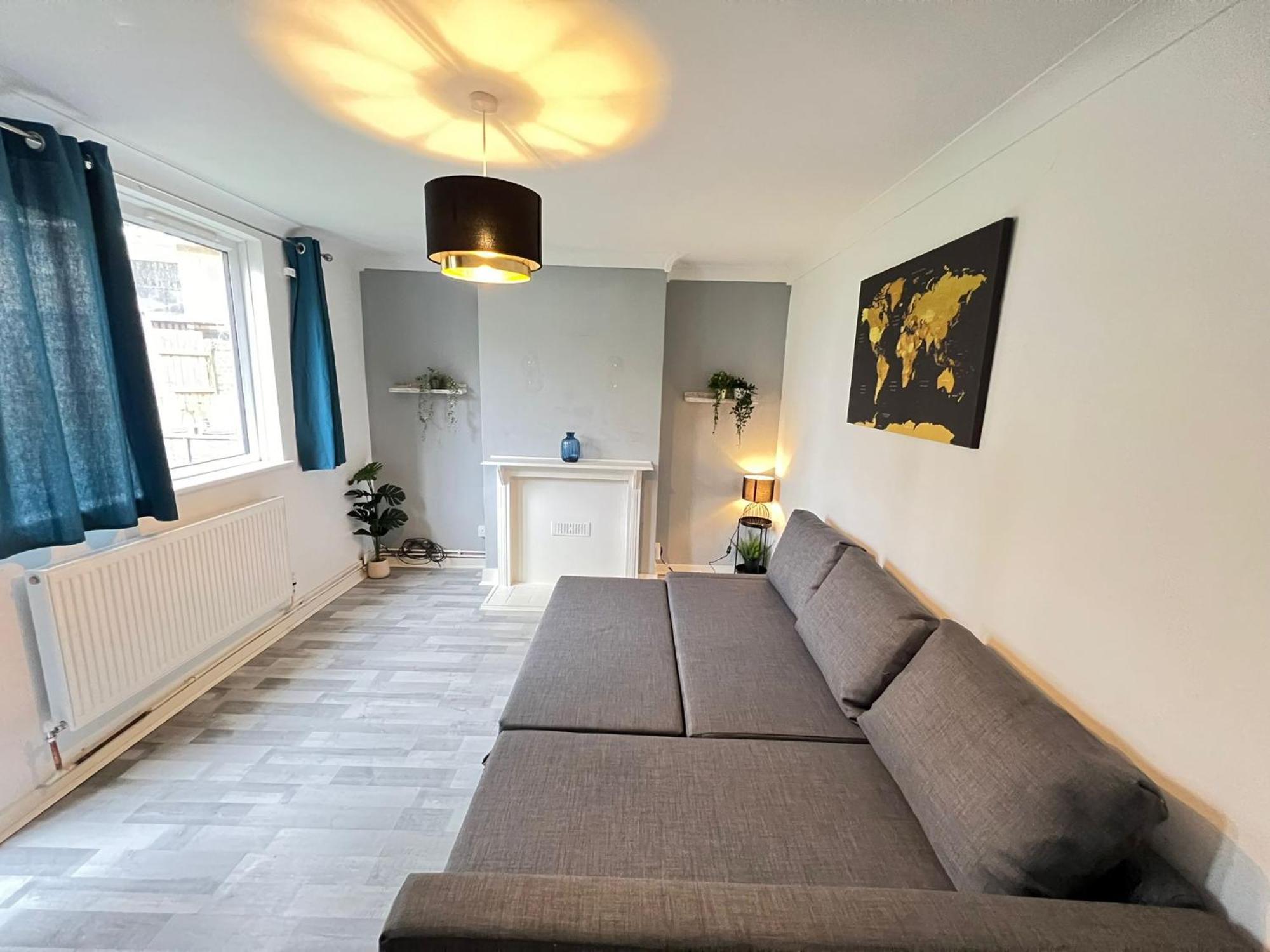 2 Bed Flat In Canary Wharf Londen